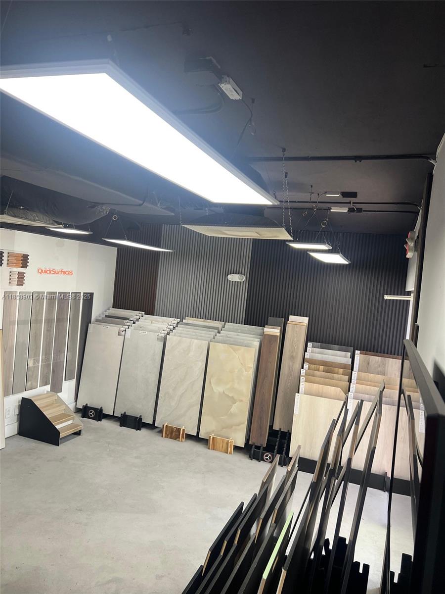 208  /   sq. ft. $ 2025-08-14 0 Photo