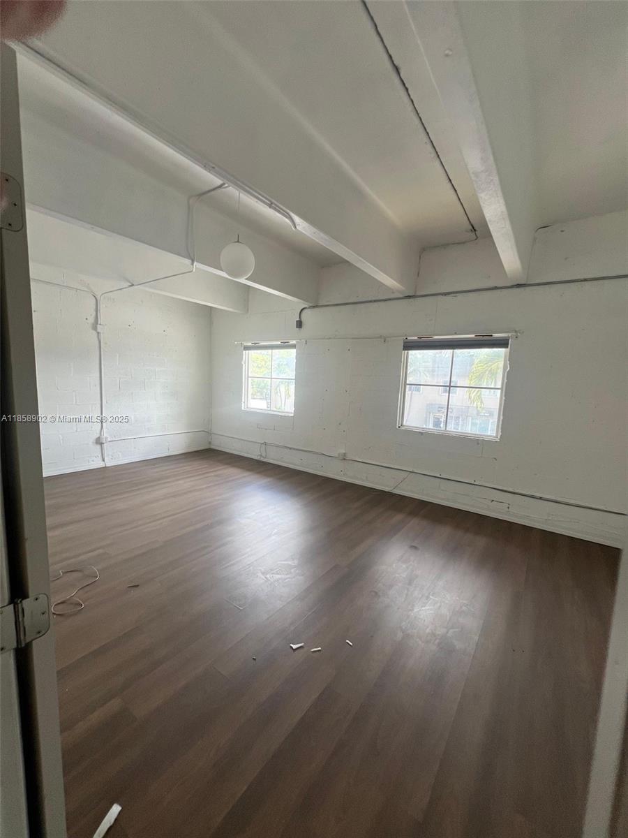 208  /   sq. ft. $ 2025-08-14 0 Photo