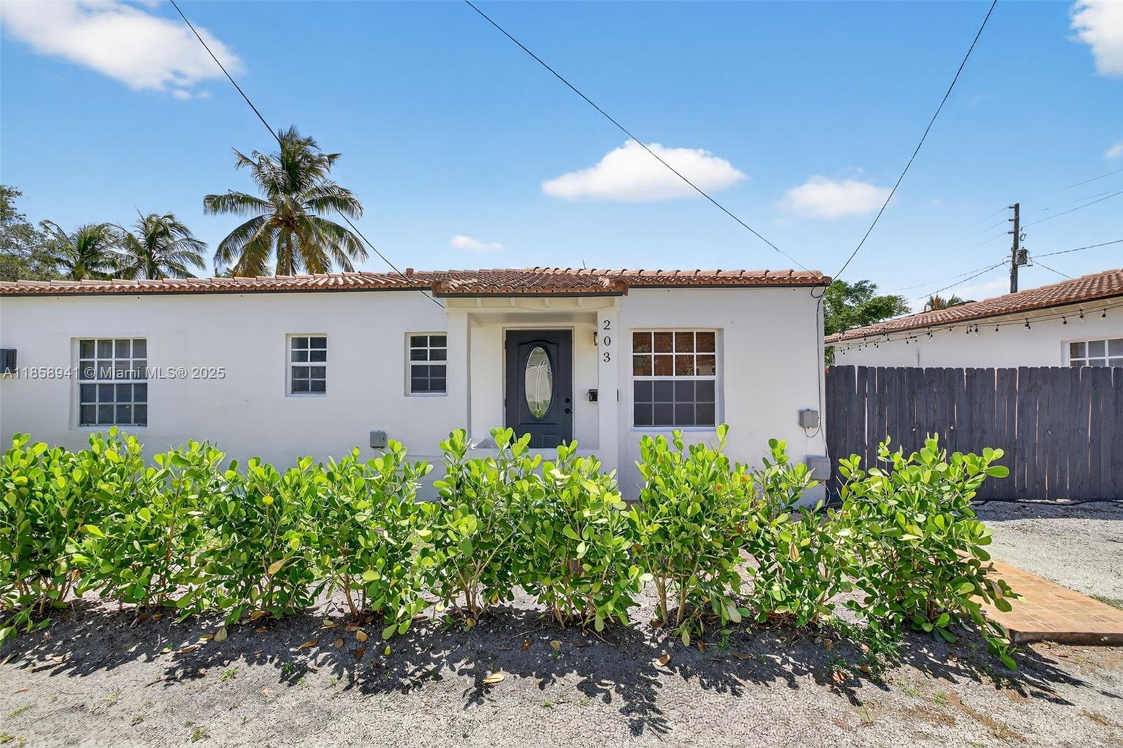   /  2085 sq. ft. $ 2025-08-14 0 Photo