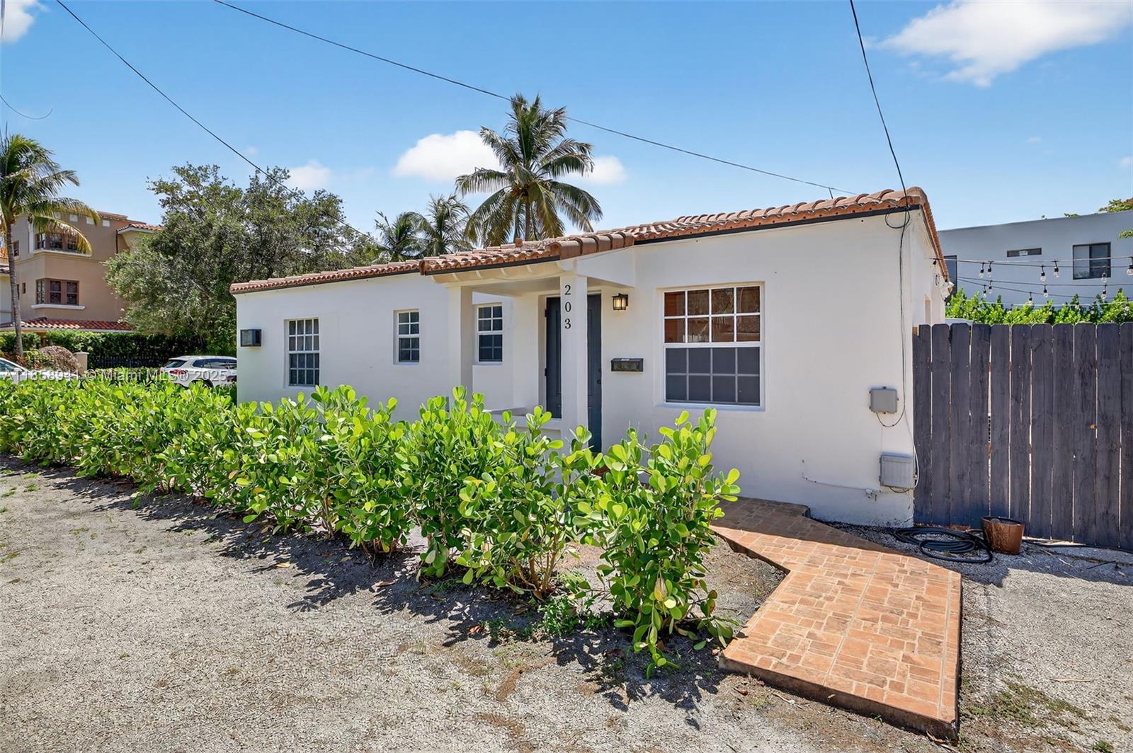  /  2085 sq. ft. $ 2025-08-14 0 Photo