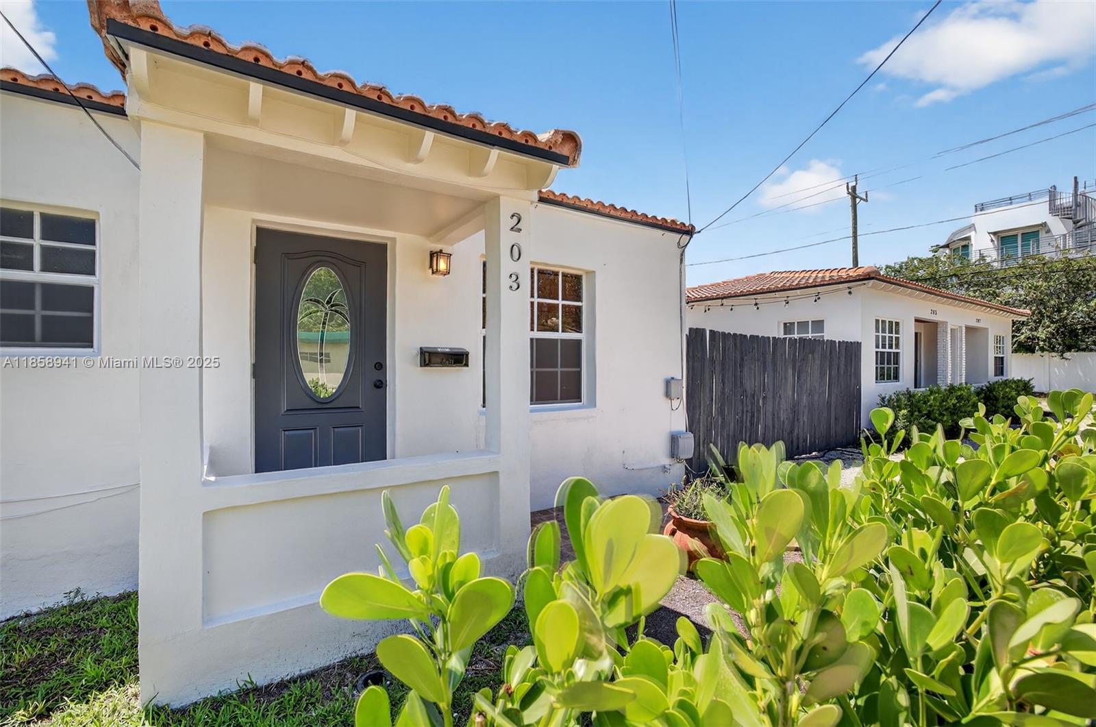   /  2085 sq. ft. $ 2025-08-14 0 Photo