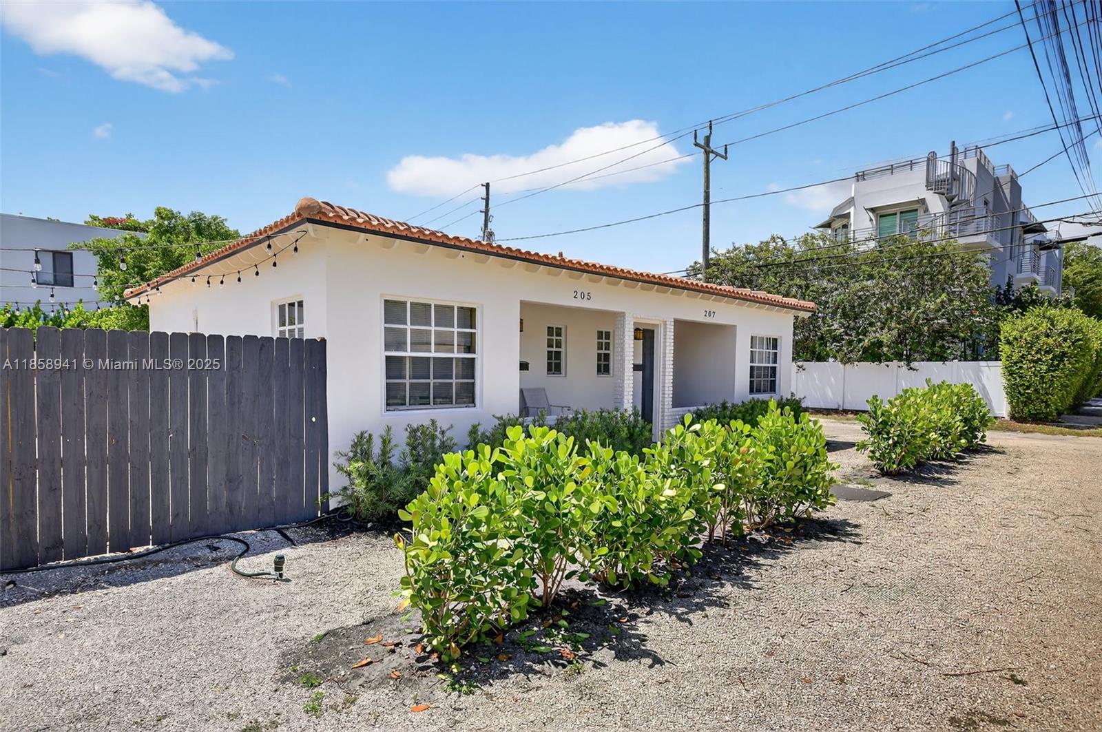   /  2085 sq. ft. $ 2025-08-14 0 Photo