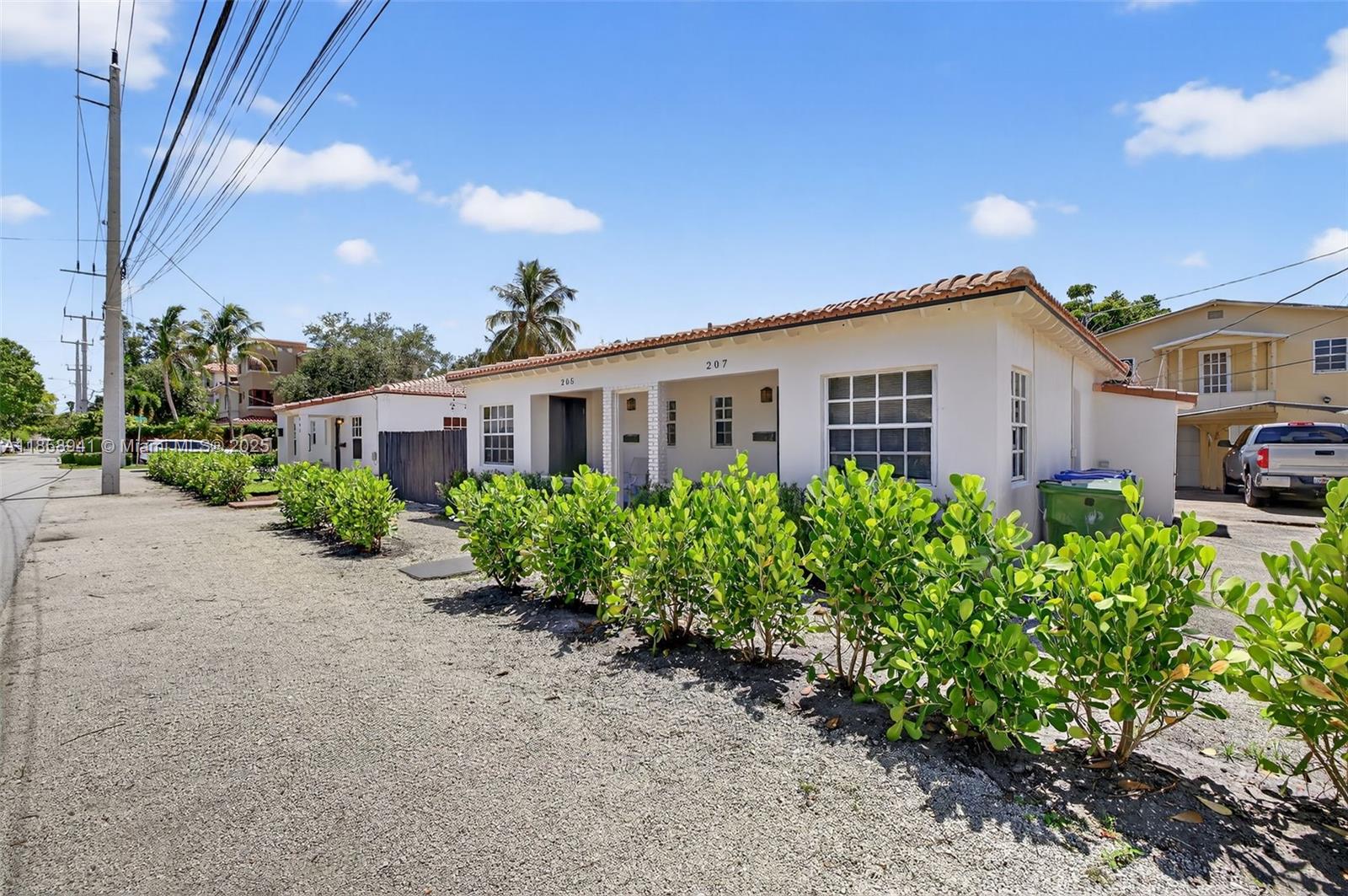   /  2085 sq. ft. $ 2025-08-14 0 Photo