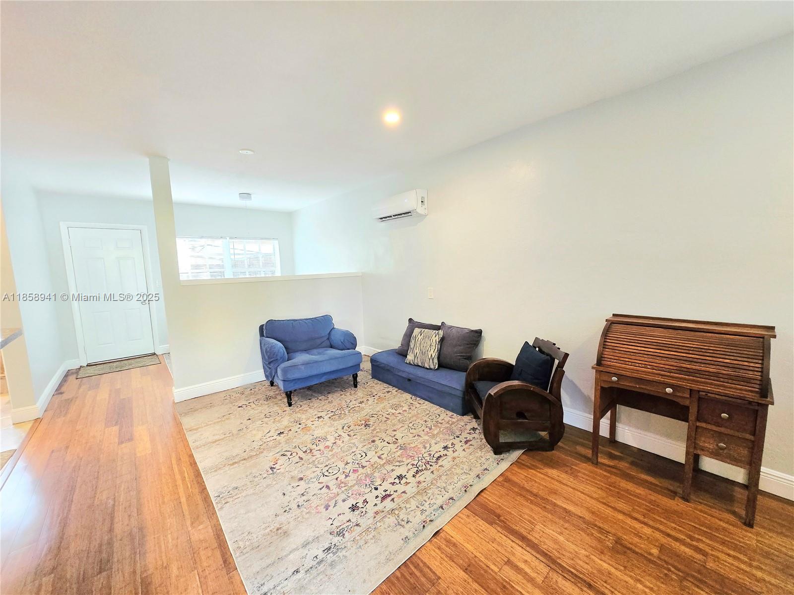   /  2085 sq. ft. $ 2025-08-14 0 Photo