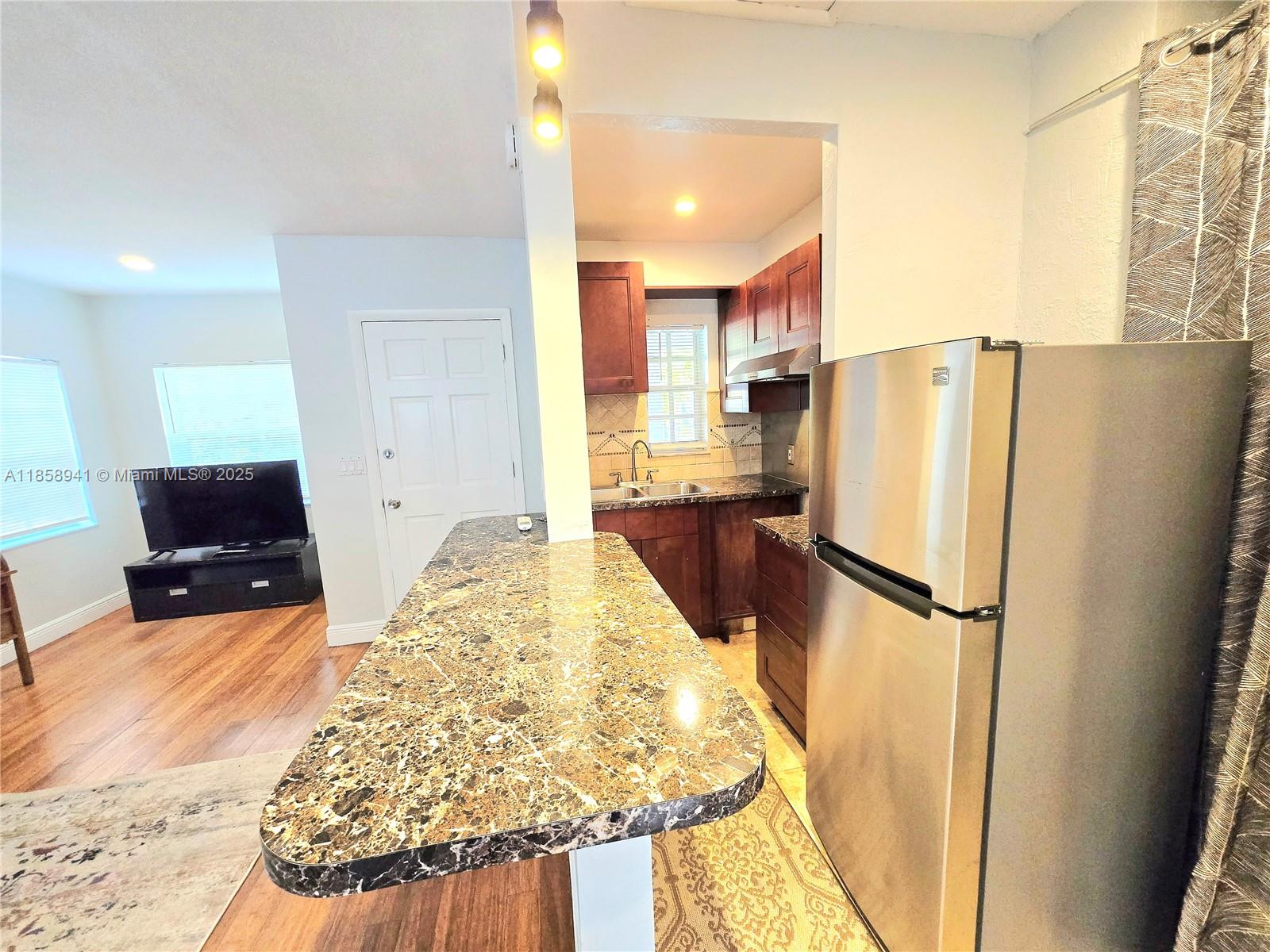  /  2085 sq. ft. $ 2025-08-14 0 Photo