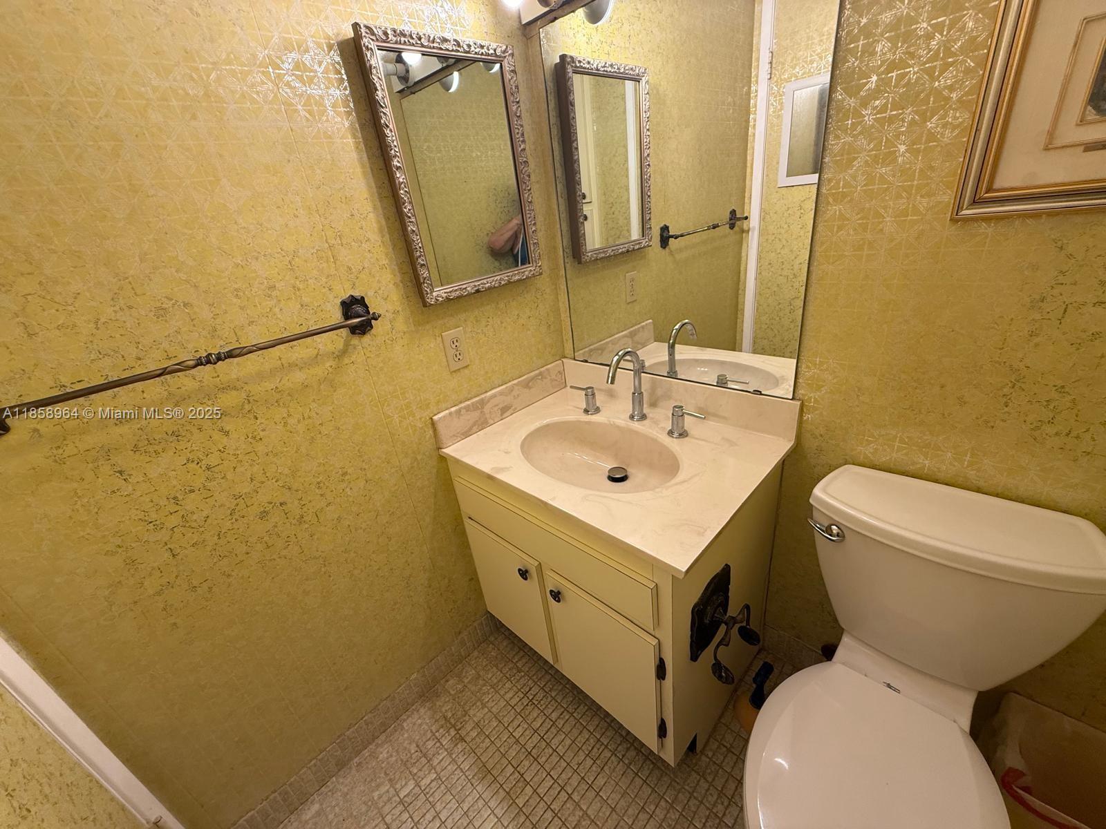 206 1 / 2 844 sq. ft. $ 2025-08-14 0 Photo