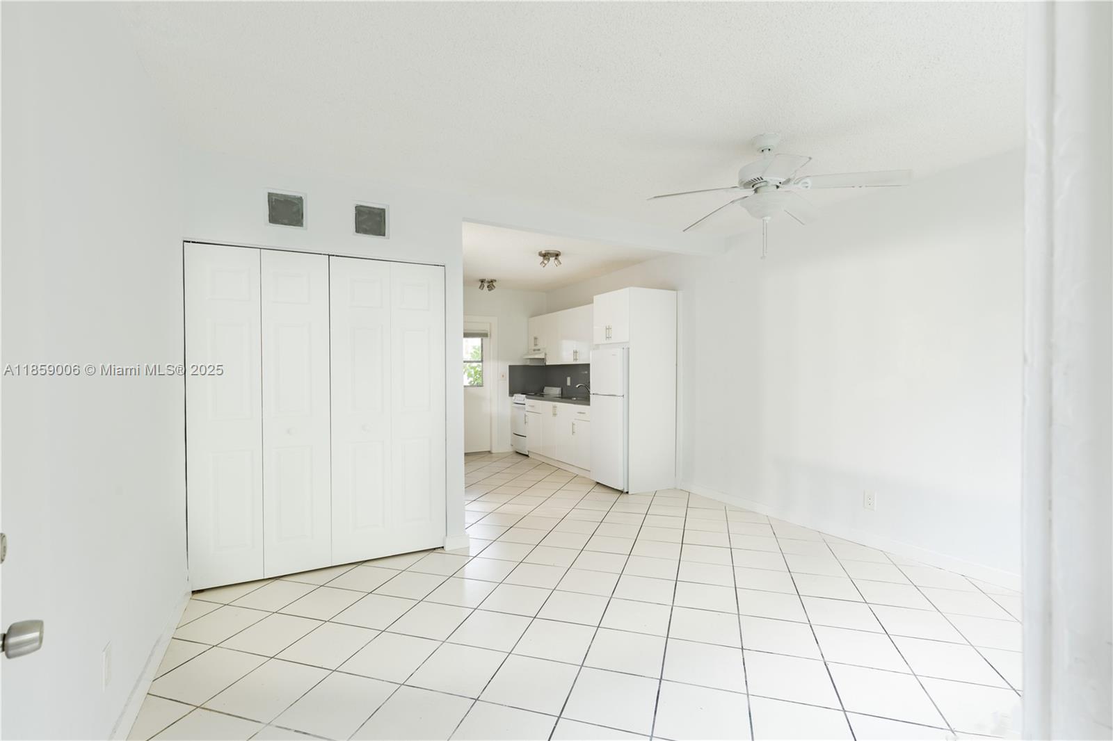 See details / sq. ft. $ 2025-08-26 0 Photo