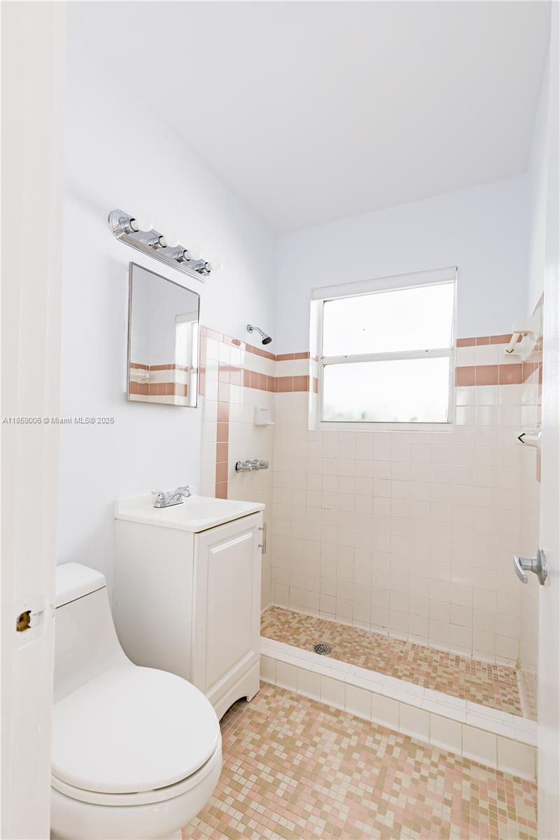 See details / sq. ft. $ 2025-08-26 0 Photo