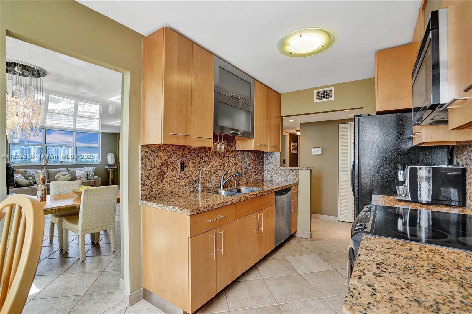 Photo of 1833 Ocean Dr  #1402, Hallandale Beach, Florida, 33009 - 