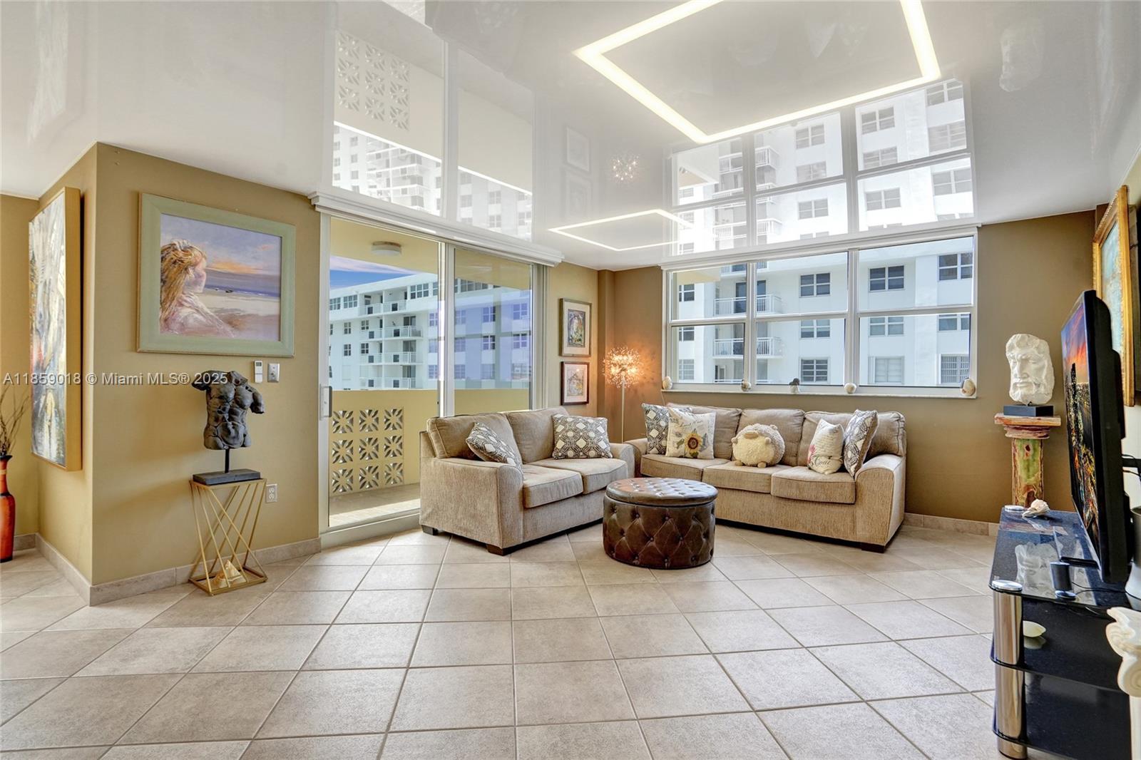 Photo of 1833 Ocean Dr  #1402, Hallandale Beach, Florida, 33009 - 