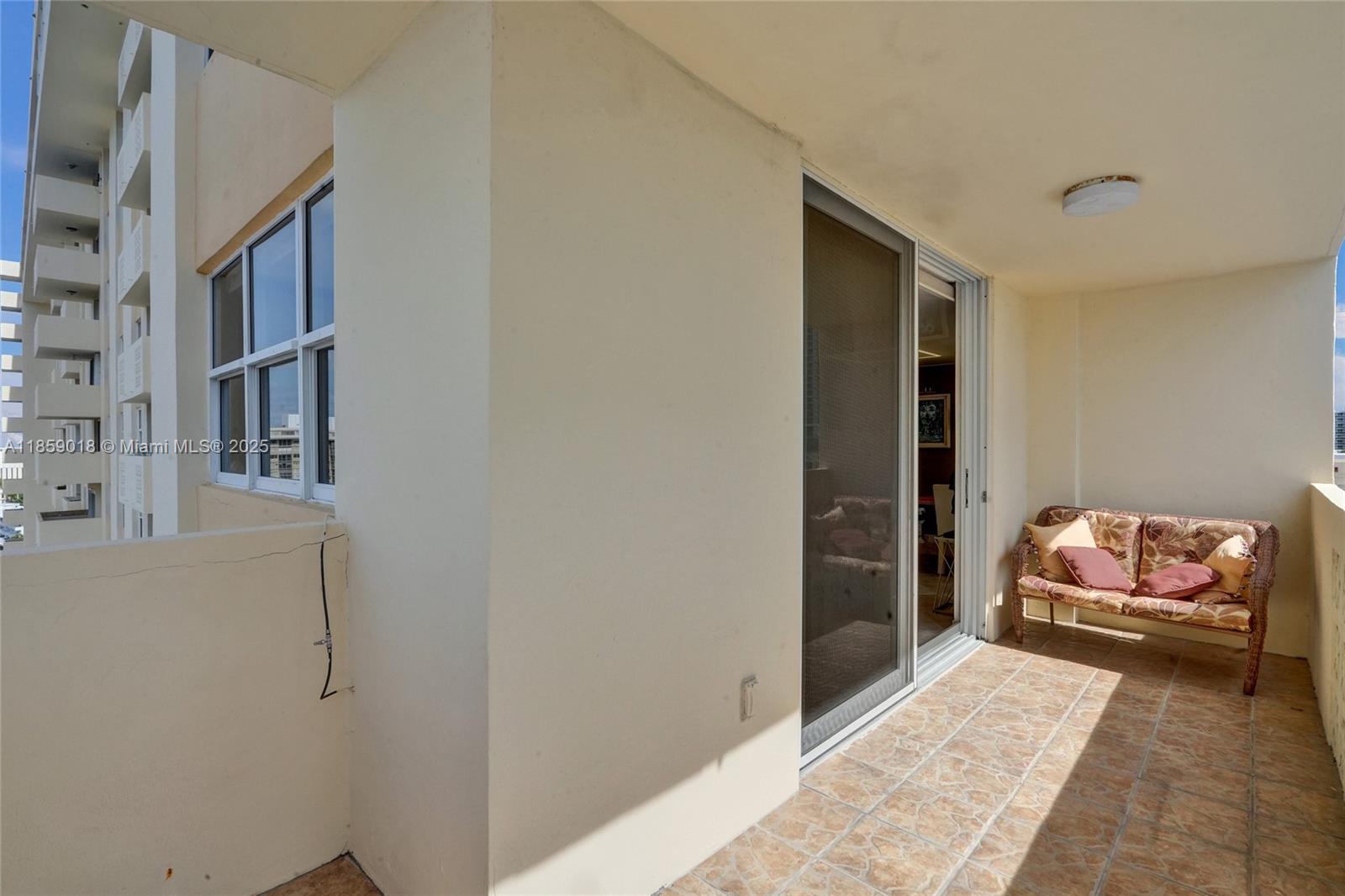 Photo of 1833 Ocean Dr  #1402, Hallandale Beach, Florida, 33009 - 