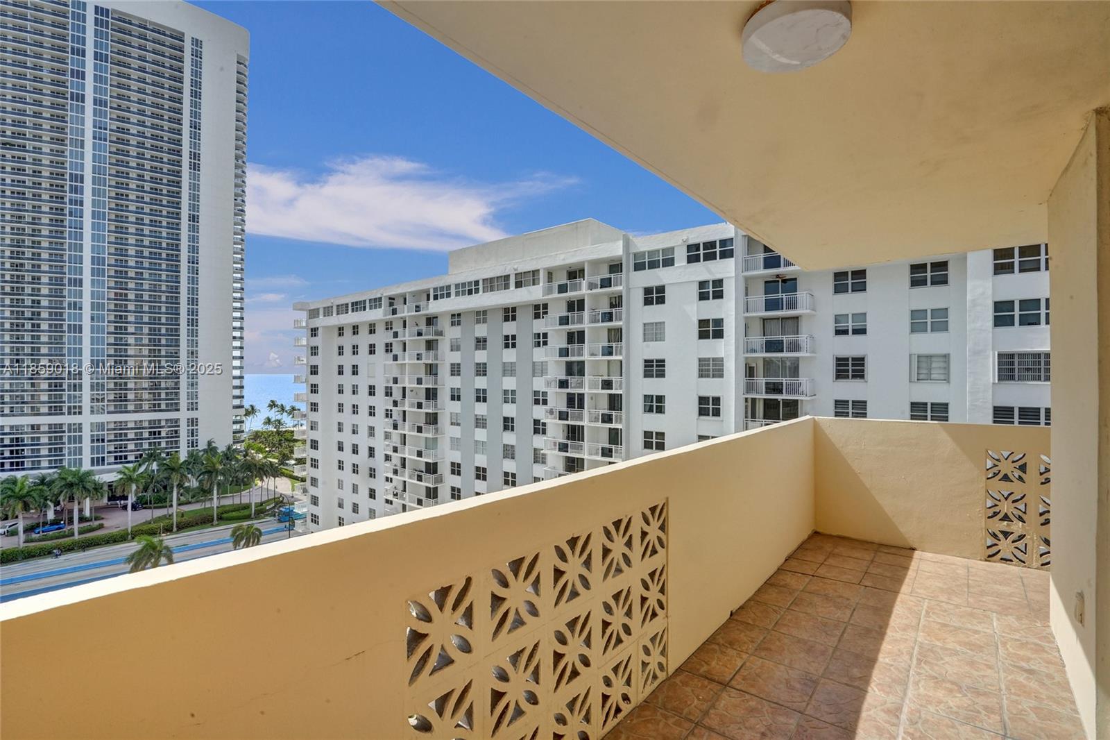 Photo of 1833 Ocean Dr  #1402, Hallandale Beach, Florida, 33009 - 
