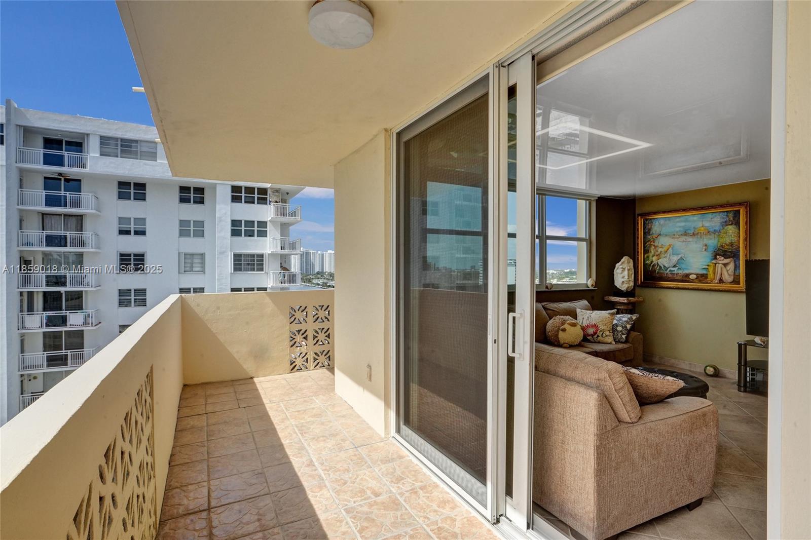 Photo of 1833 Ocean Dr  #1402, Hallandale Beach, Florida, 33009 - 