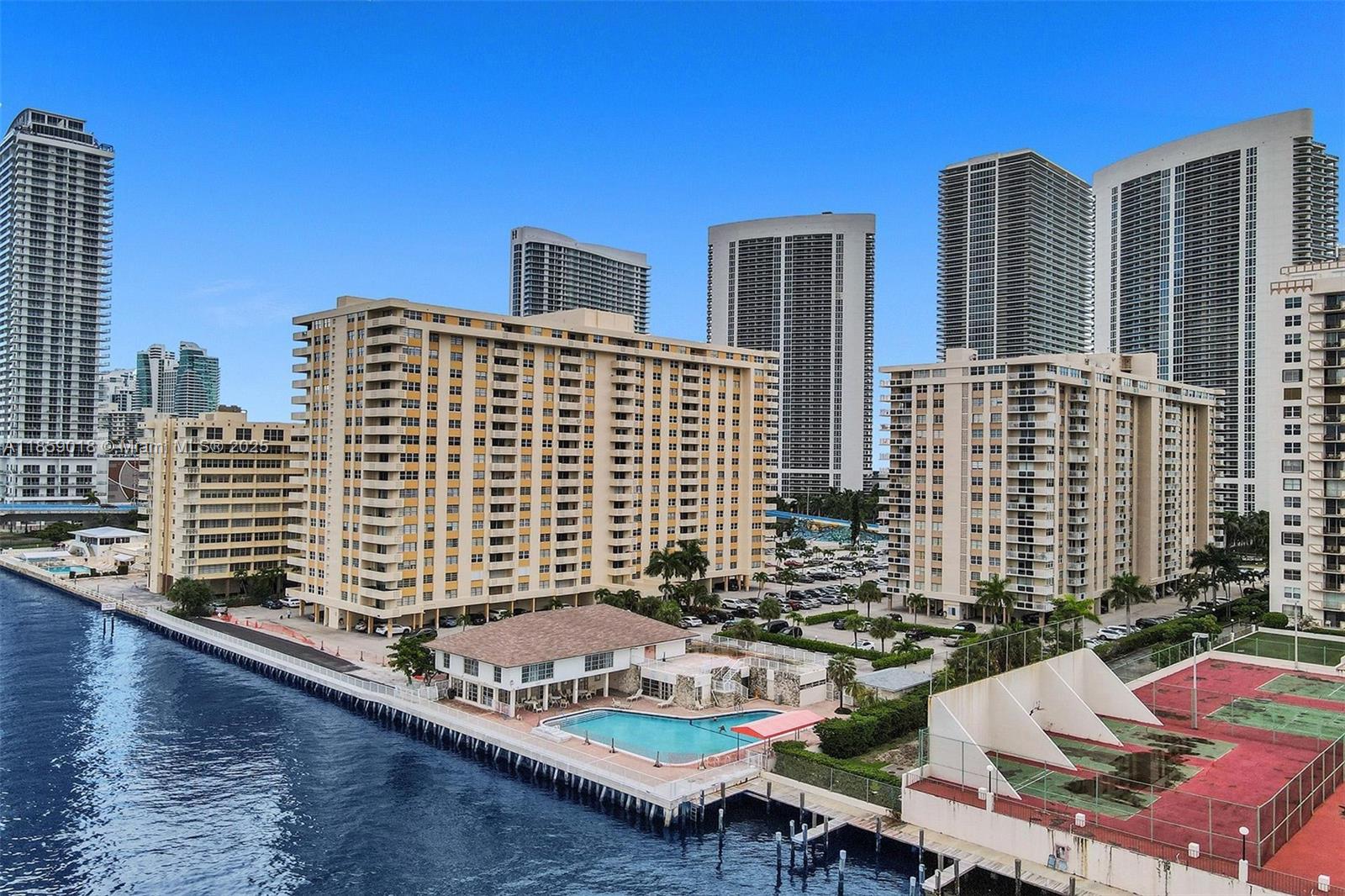 Photo of 1833 Ocean Dr  #1402, Hallandale Beach, Florida, 33009 - 