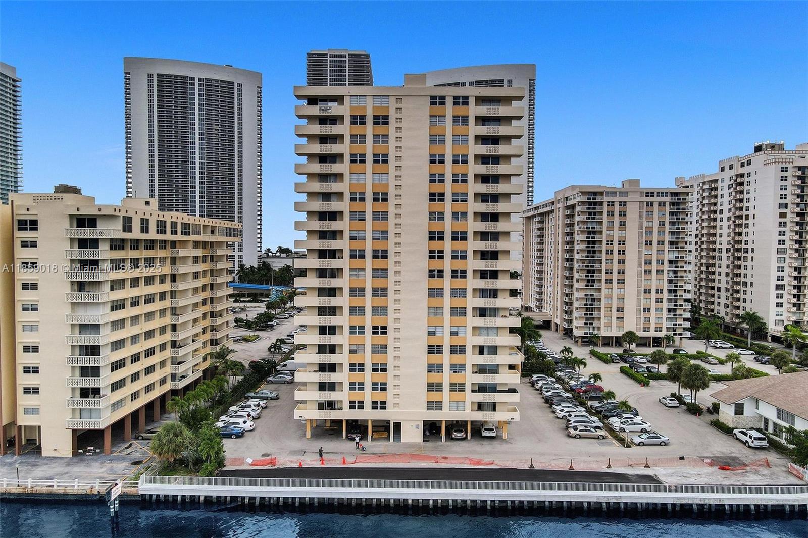Photo of 1833 Ocean Dr  #1402, Hallandale Beach, Florida, 33009 - 