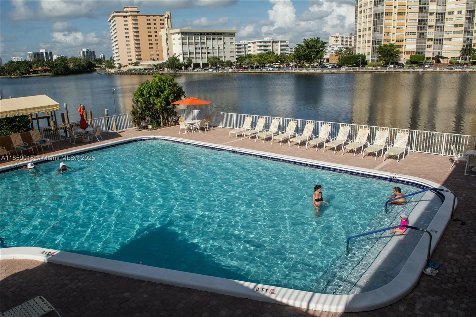 Photo of 1833 Ocean Dr  #1402, Hallandale Beach, Florida, 33009 - 