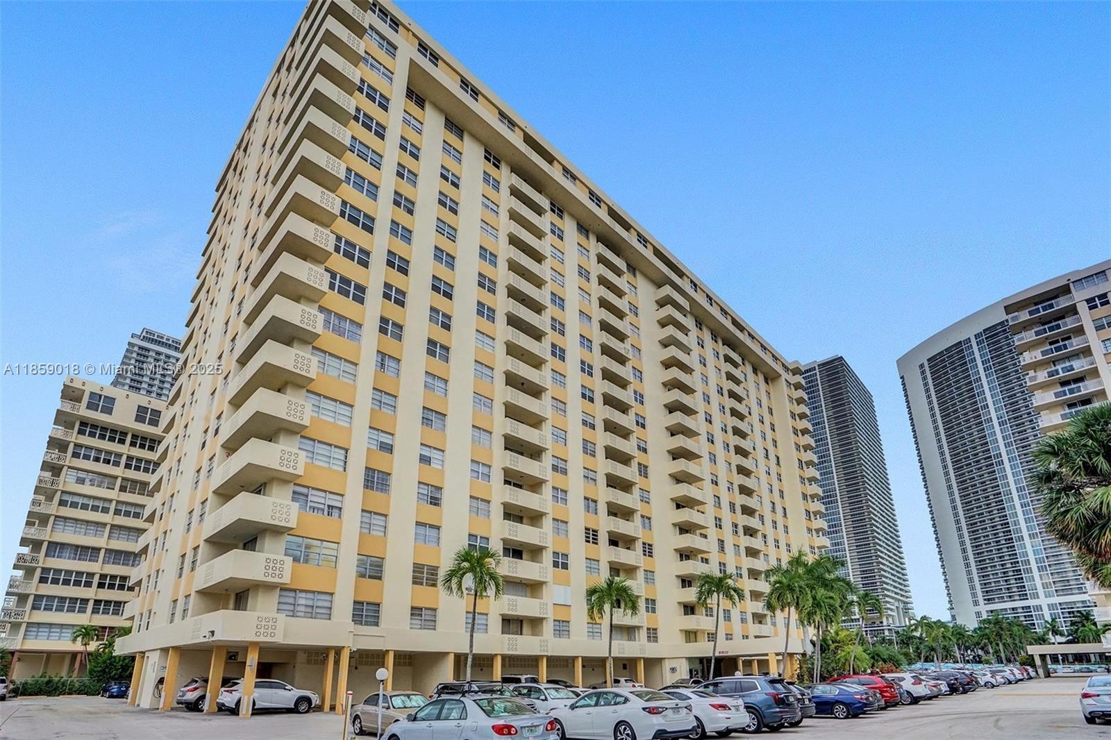 Photo of 1833 Ocean Dr  #1402, Hallandale Beach, Florida, 33009 - 