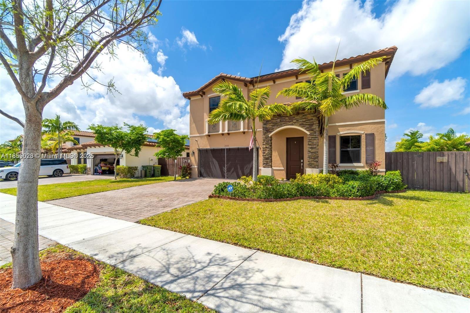 2553 4 / 3 2720 sq. ft. $ 2025-08-14 0 foto