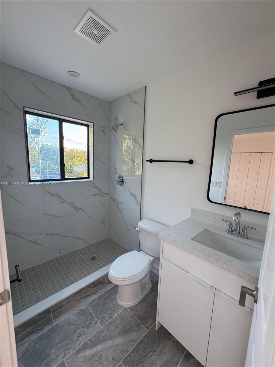 See details / 0 sq. ft. $ 2025-08-14 0 Photo