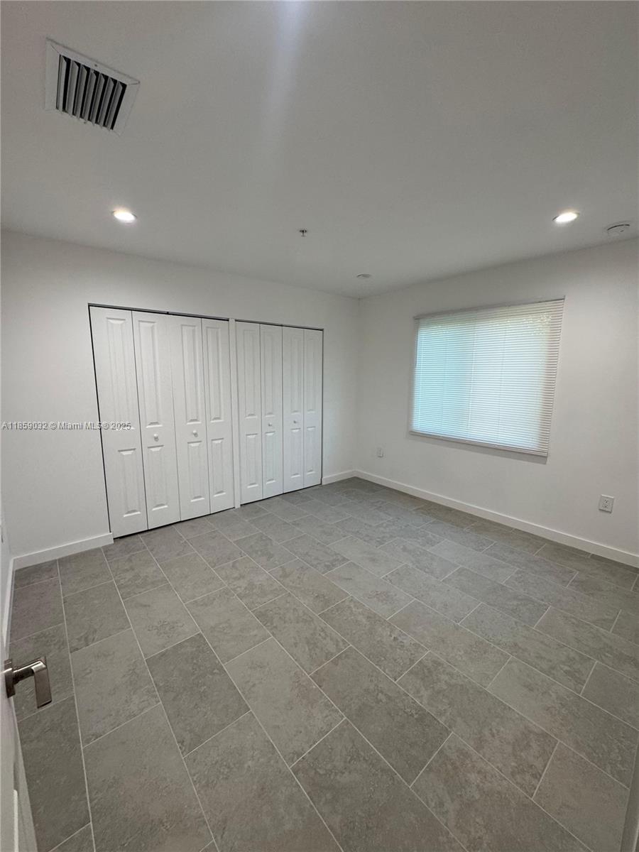 See details / 0 sq. ft. $ 2025-08-14 0 Photo