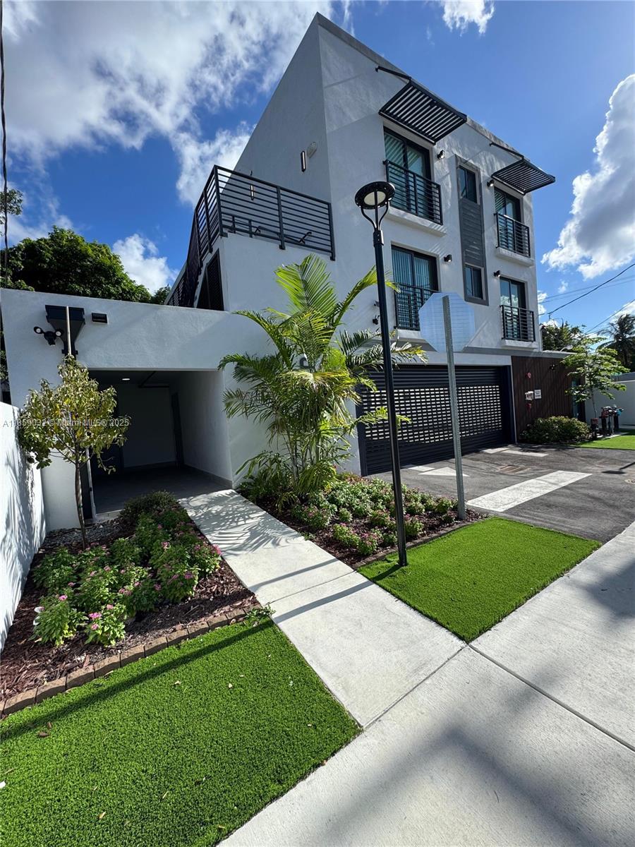 See details / 0 sq. ft. $ 2025-08-14 0 Photo