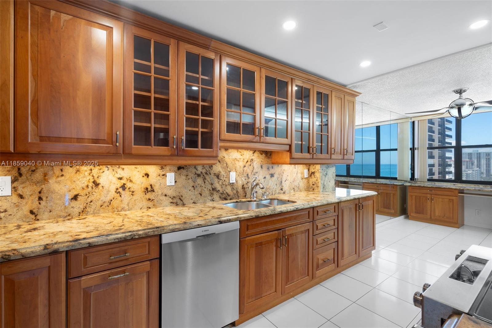 Photo of 2301 Ocean Dr  #1503, Hollywood, Florida, 33019 - 
