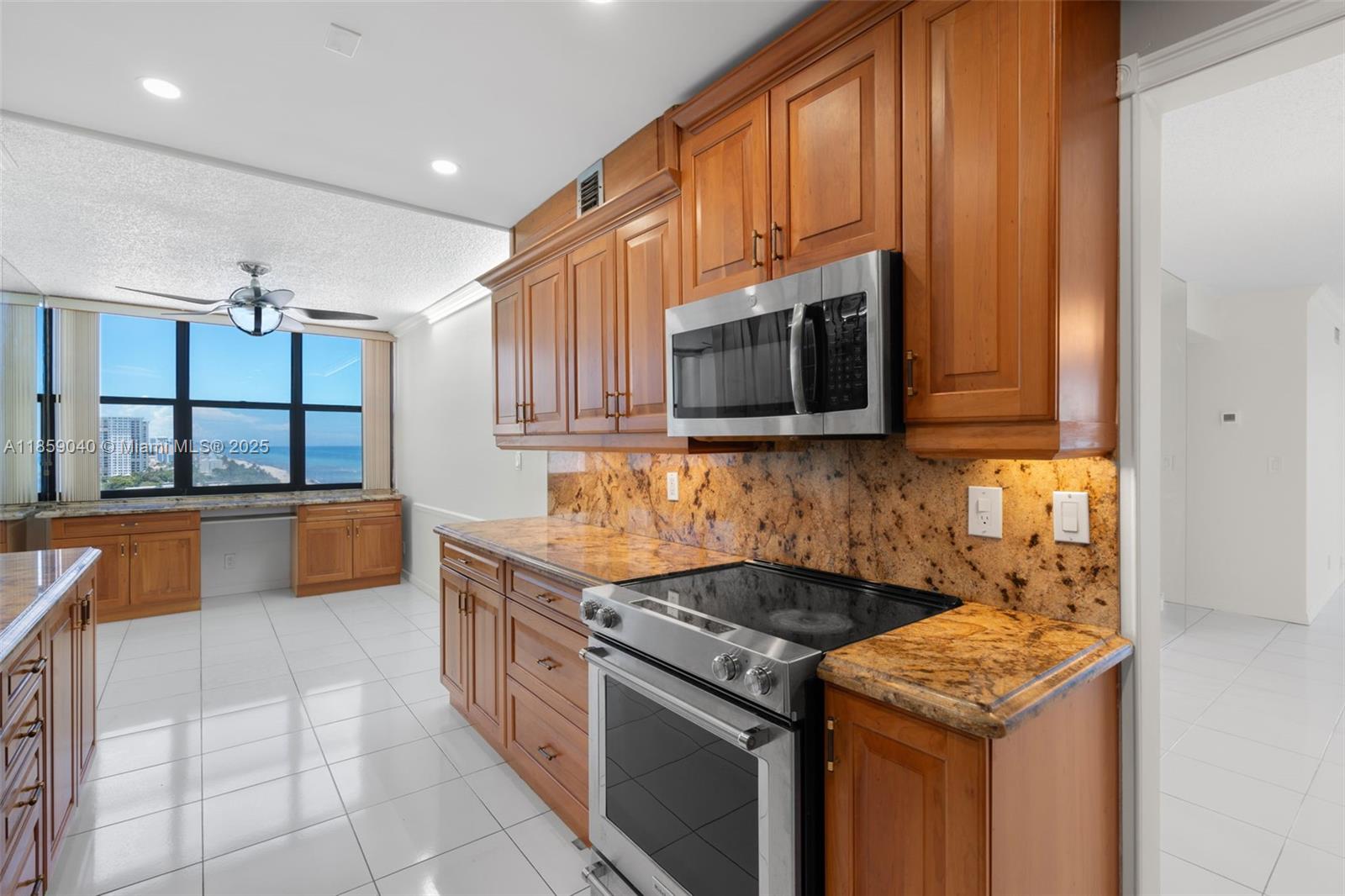 Photo of 2301 Ocean Dr  #1503, Hollywood, Florida, 33019 - 