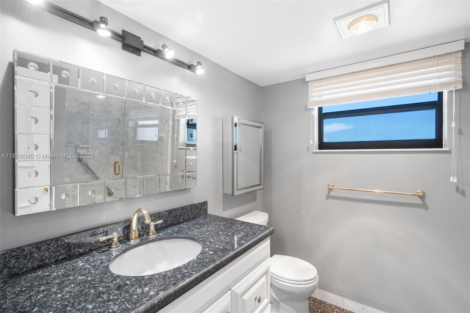 Photo of 2301 Ocean Dr  #1503, Hollywood, Florida, 33019 - 