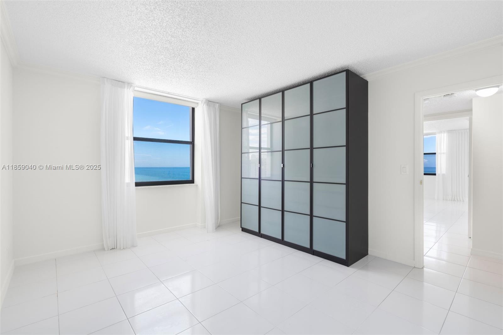 Photo of 2301 Ocean Dr  #1503, Hollywood, Florida, 33019 - 