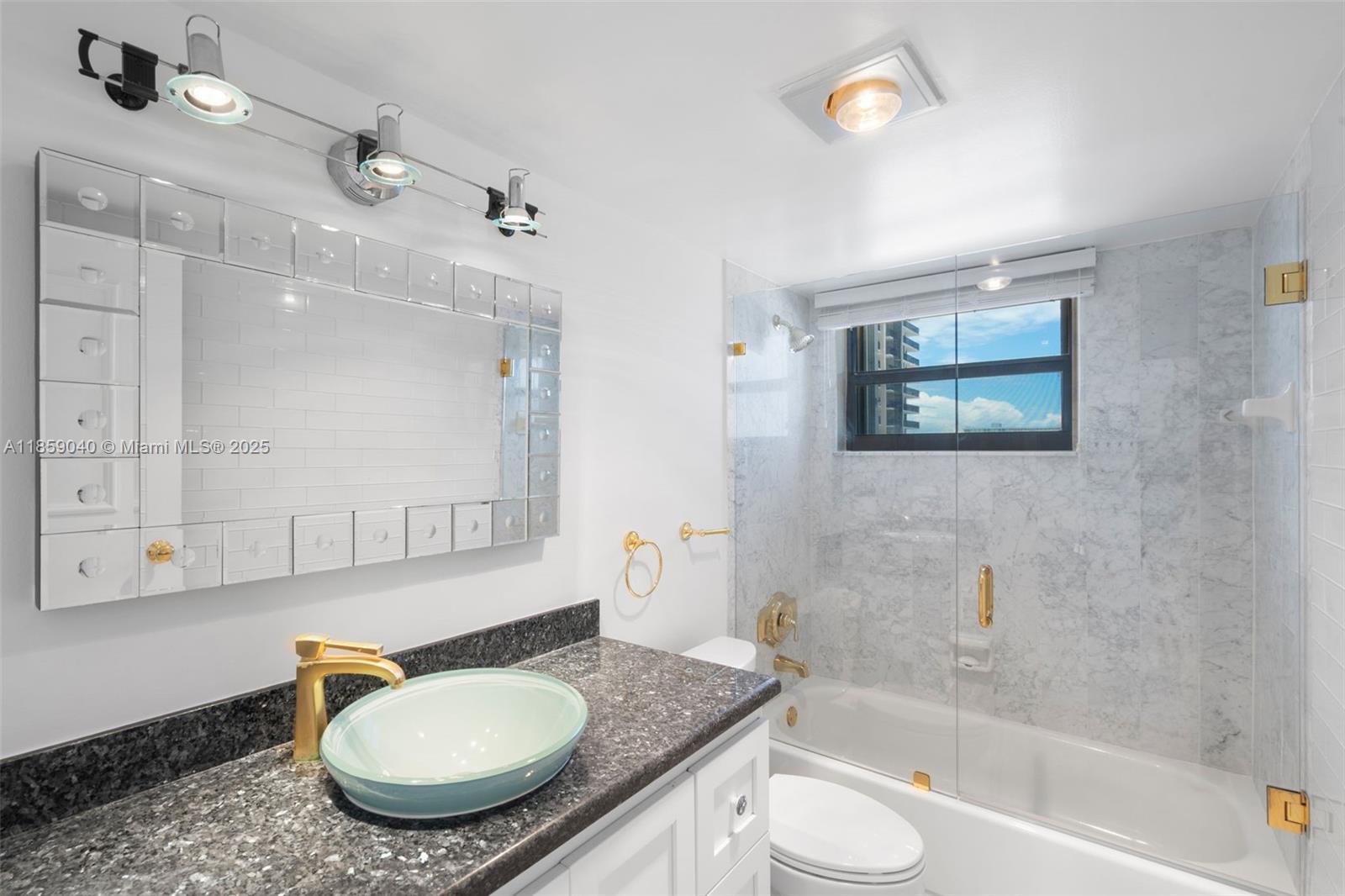 Photo of 2301 Ocean Dr  #1503, Hollywood, Florida, 33019 - 