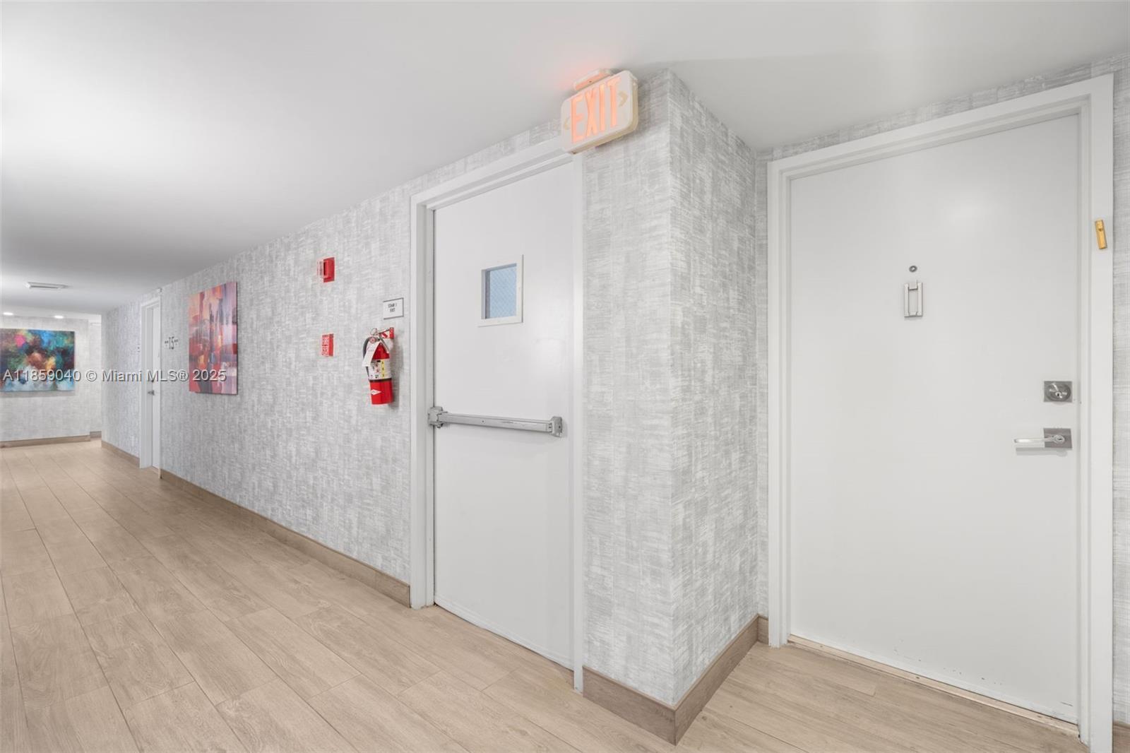 Photo of 2301 Ocean Dr  #1503, Hollywood, Florida, 33019 - Hallway