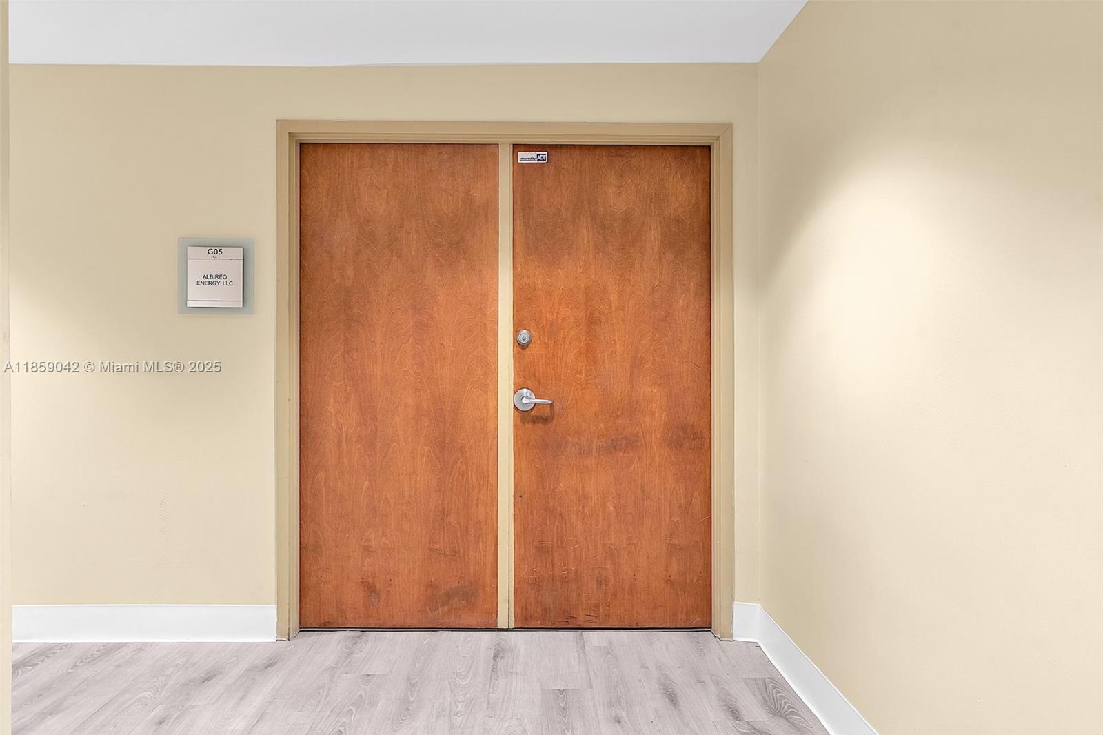 Ver detalles G05 / sq. ft. $ 2025-08-14 0 foto