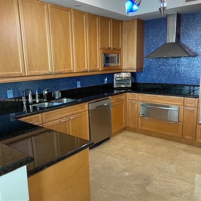 Photo of 20201 Country Club Dr  #704, Aventura, Florida, 33180 - 