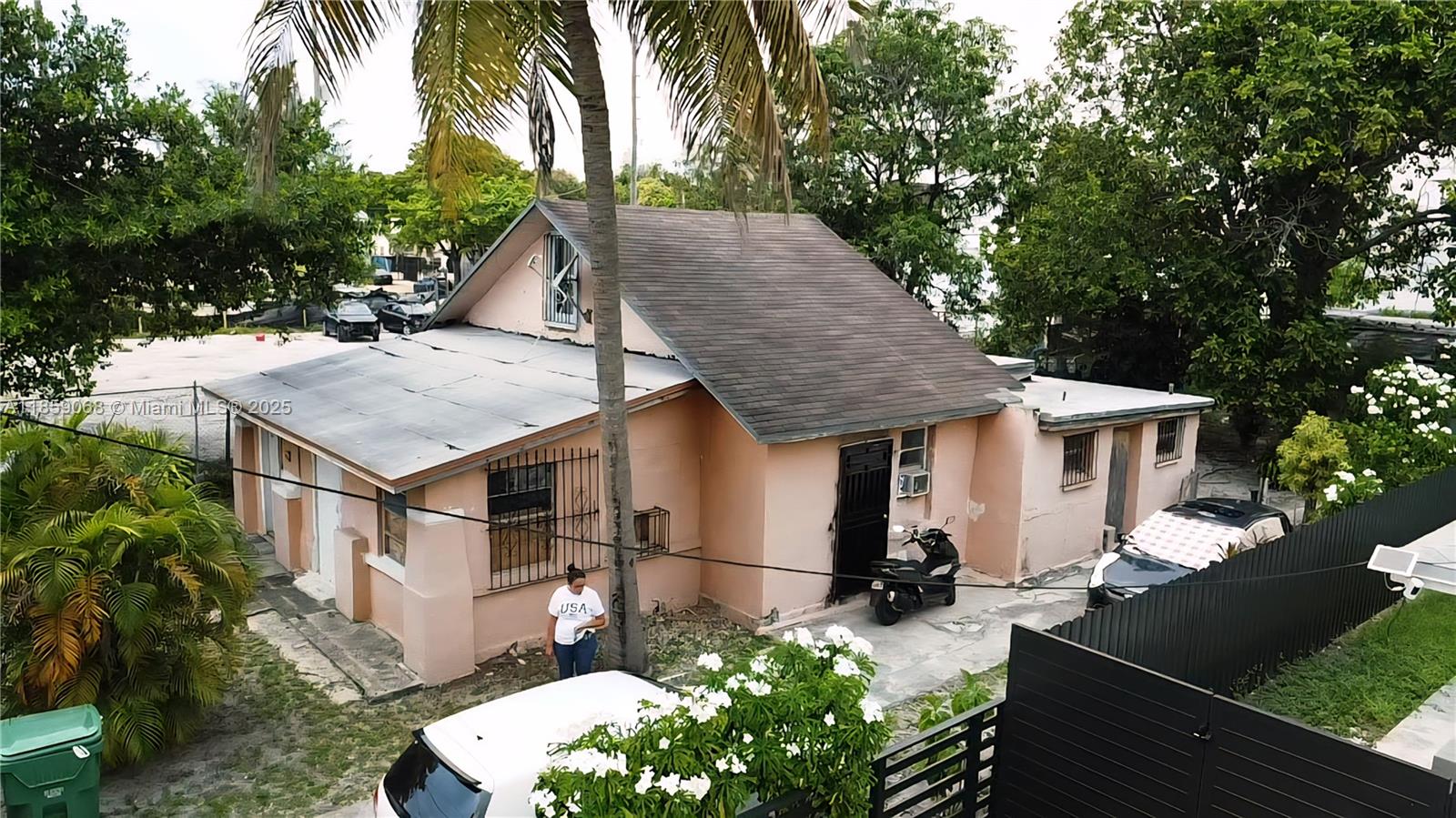 See details / 1612 sq. ft. $ 2025-08-14 0 Photo