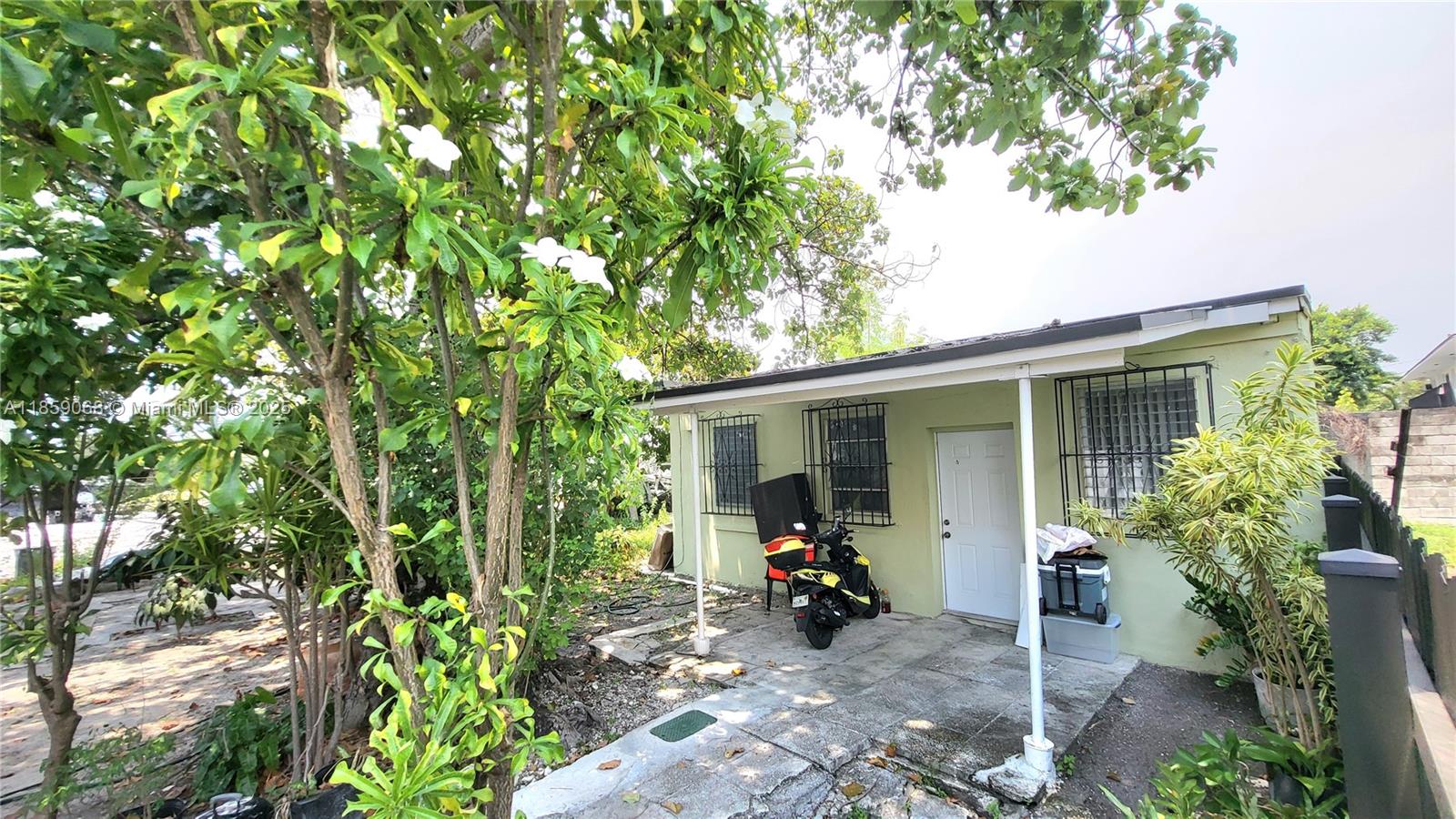 See details / 1612 sq. ft. $ 2025-08-14 0 Photo