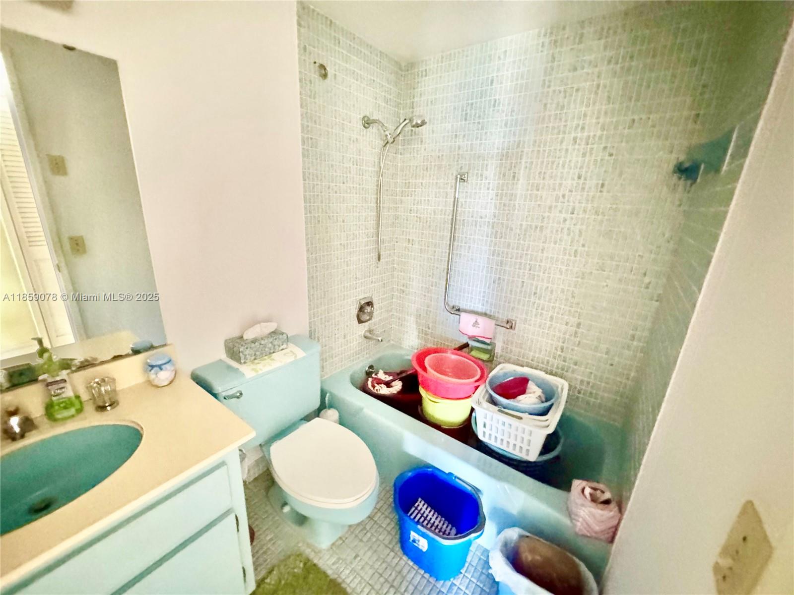 520C 2 / 2 1284 sq. ft. $ 2025-08-14 0 Photo