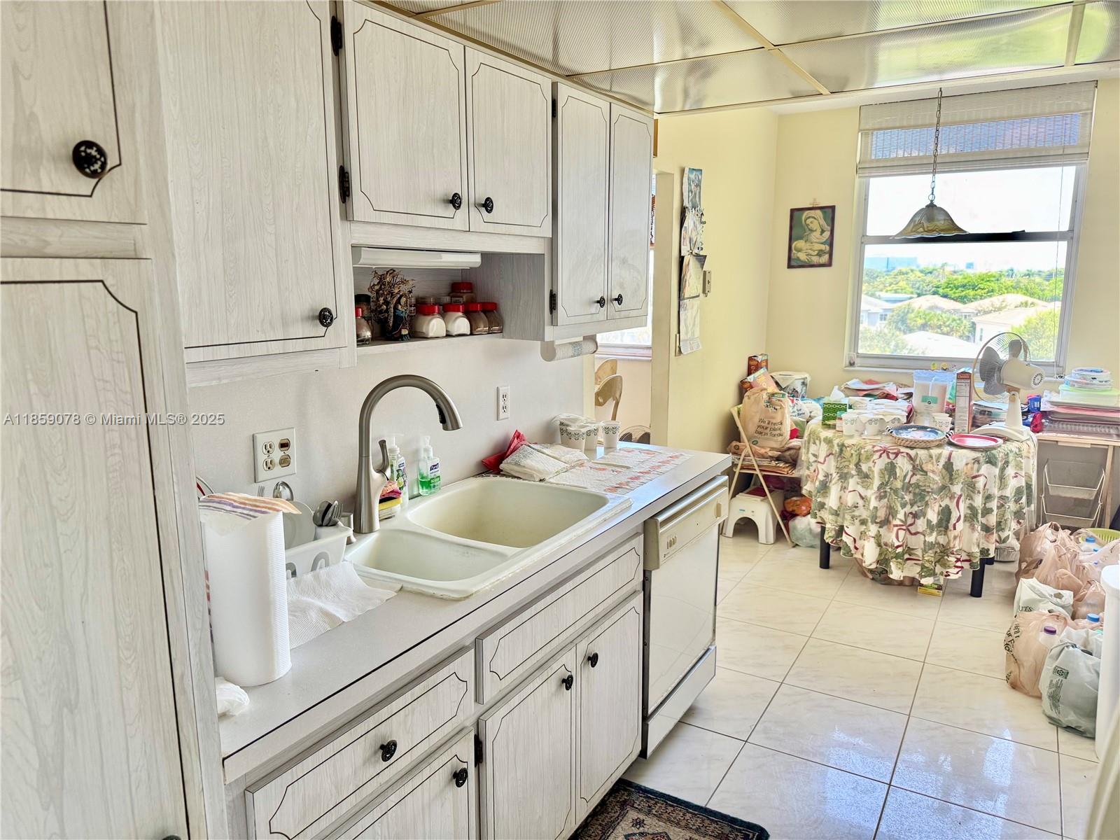520C 2 / 2 1284 sq. ft. $ 2025-08-14 0 Photo