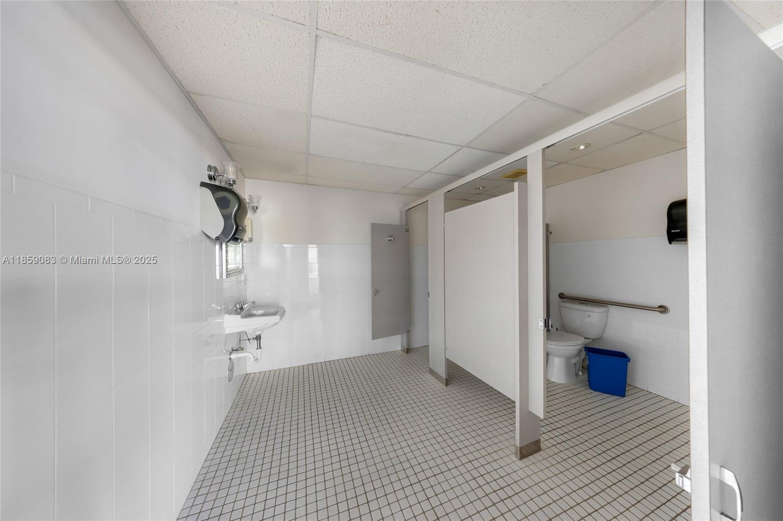   /   sq. ft. $ 2025-08-14 0 Photo