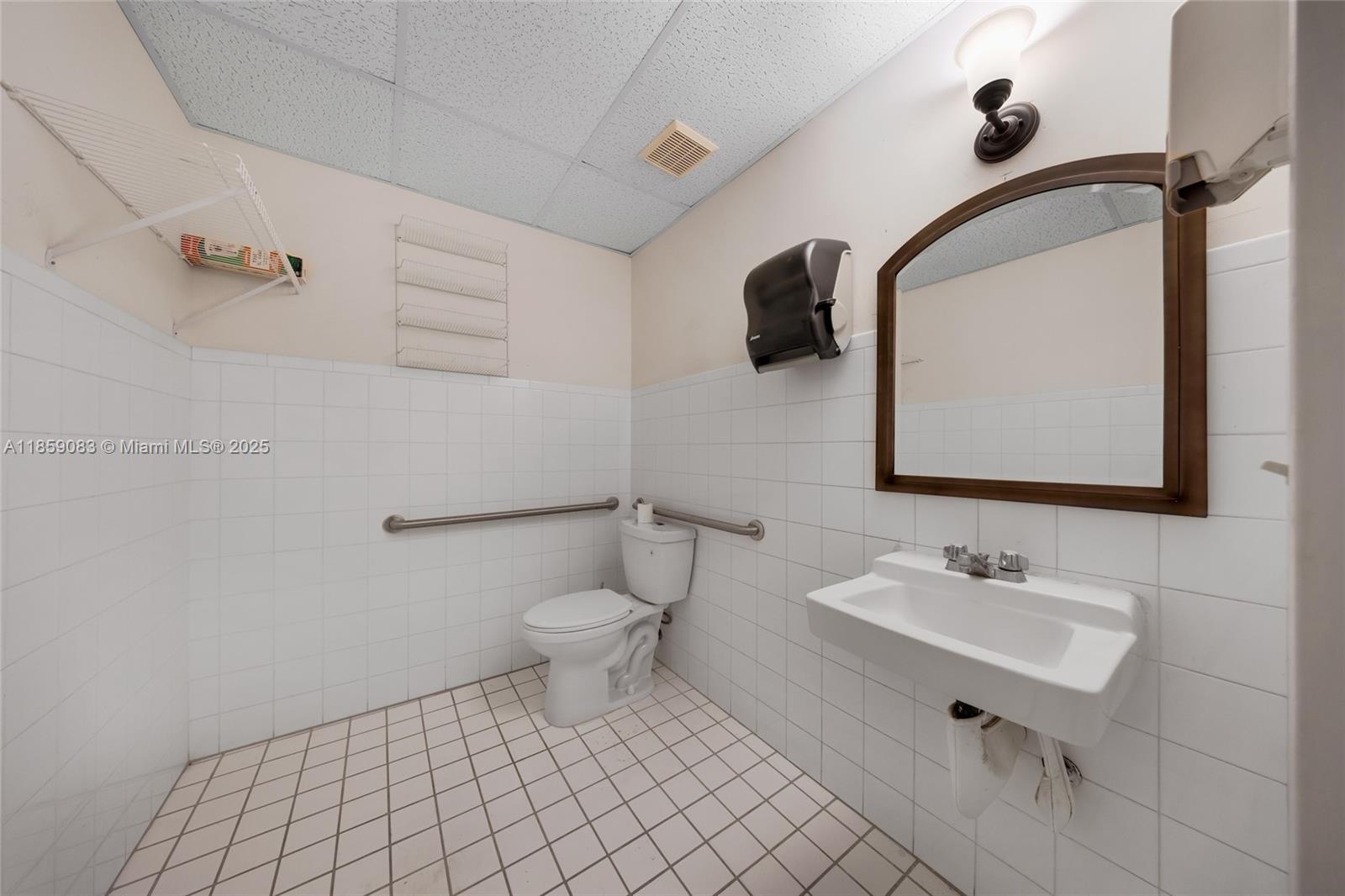   /   sq. ft. $ 2025-08-14 0 Photo