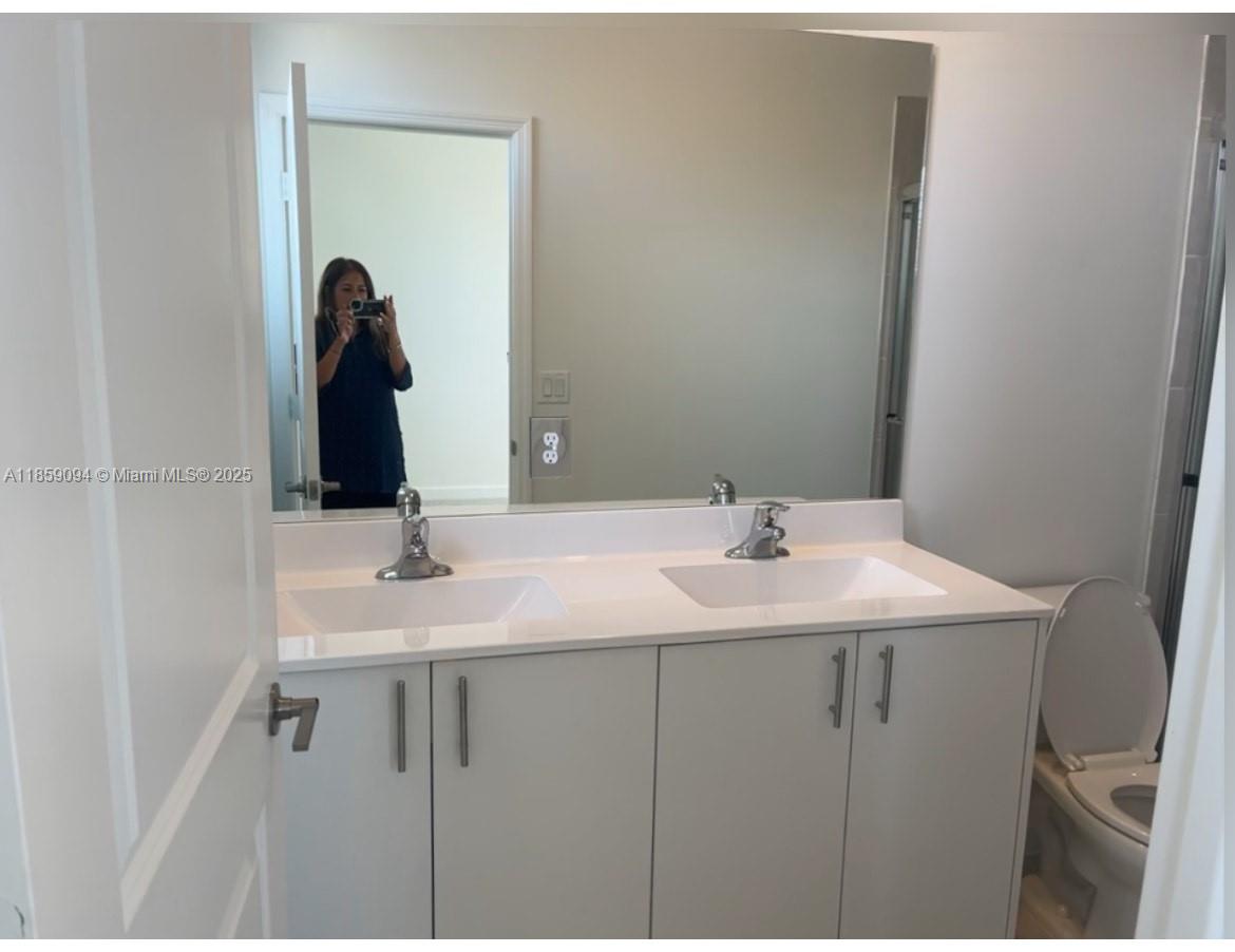 16300 3 / 3 1328 sq. ft. $ 2025-08-14 0 Photo