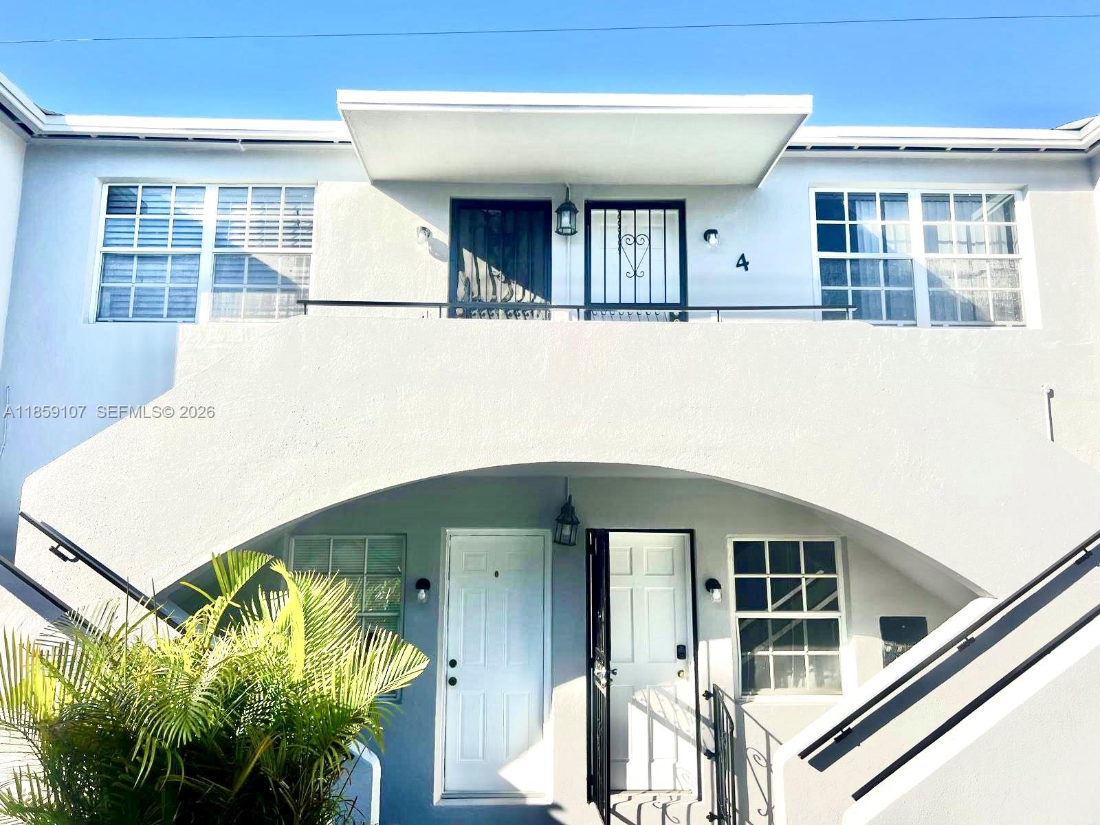 See details / 3066 sq. ft. $ 2025-10-06 0 Photo