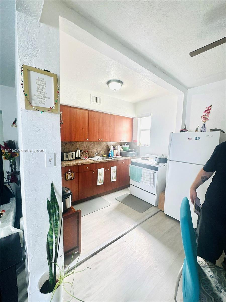   /  3066 sq. ft. $ 2025-08-14 0 Photo