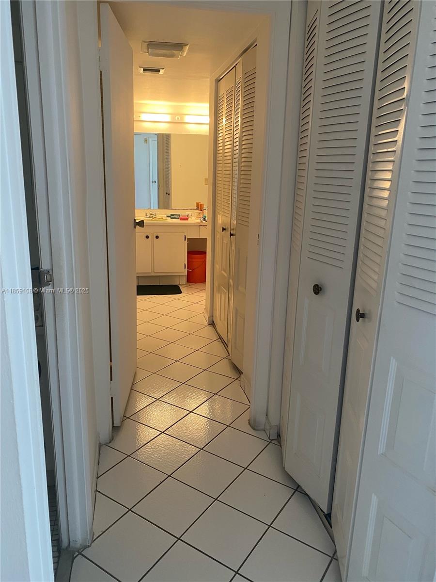 Photo of 20335 Country Club Dr #2101, Aventura, Florida, 33180 -