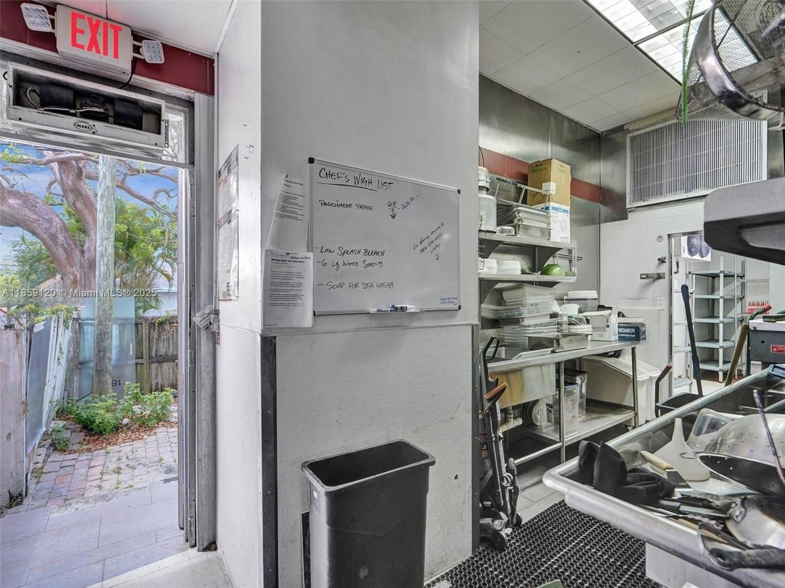 See details / sq. ft. $ 2025-08-14 0 Photo