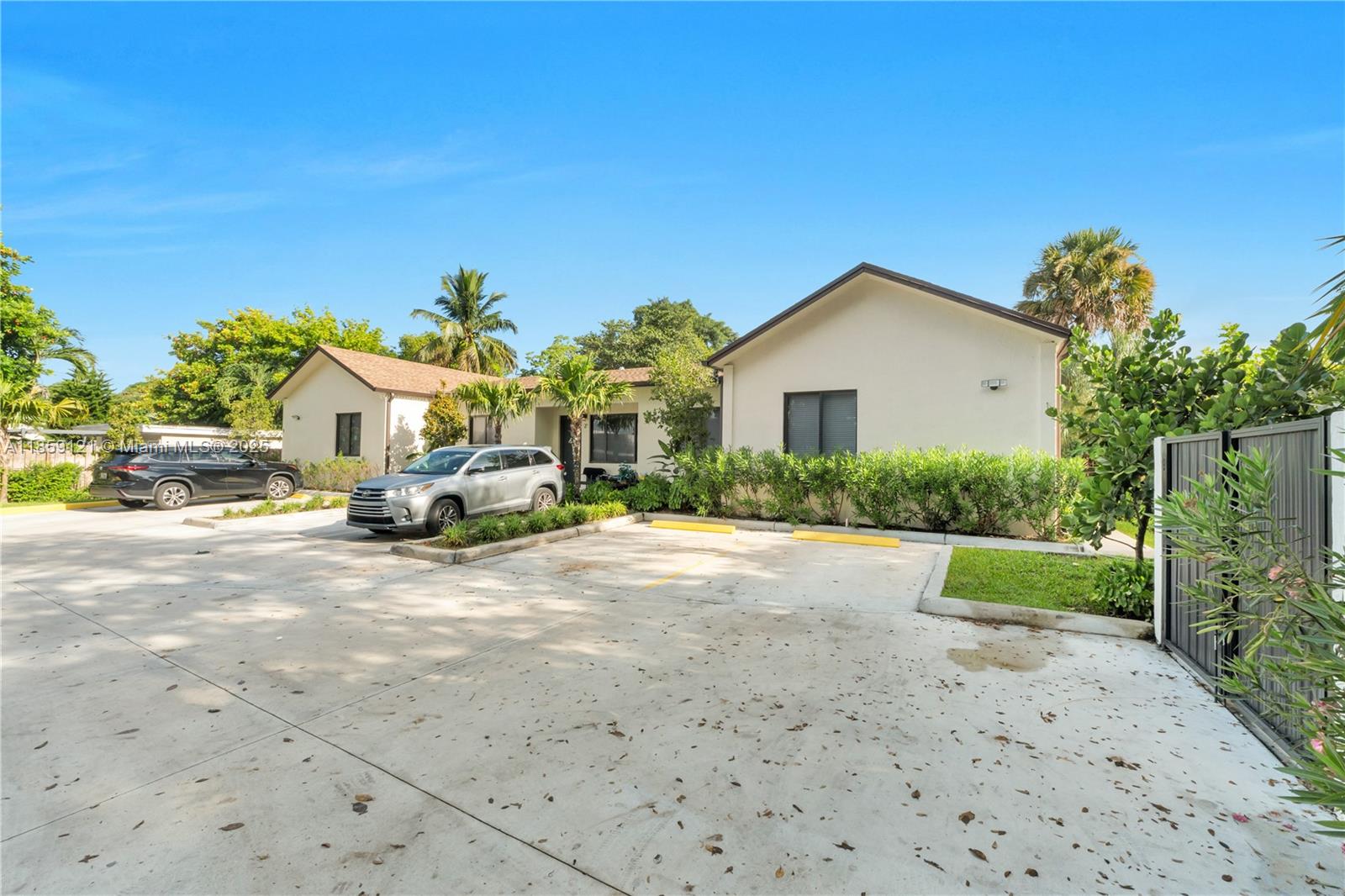   /  3680 sq. ft. $ 2025-08-14 0 Photo