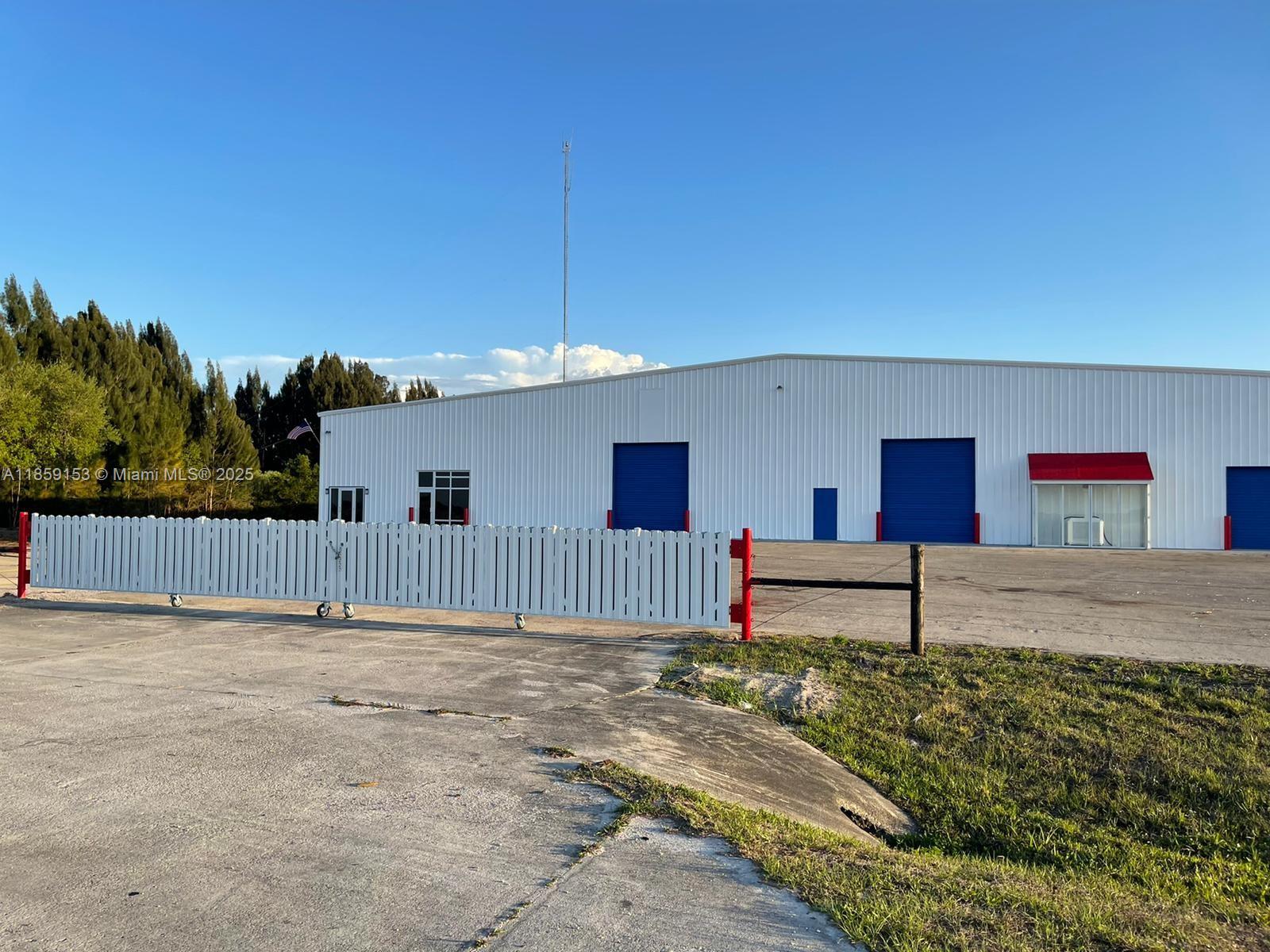 See details / sq. ft. $ 2025-08-14 0 Photo