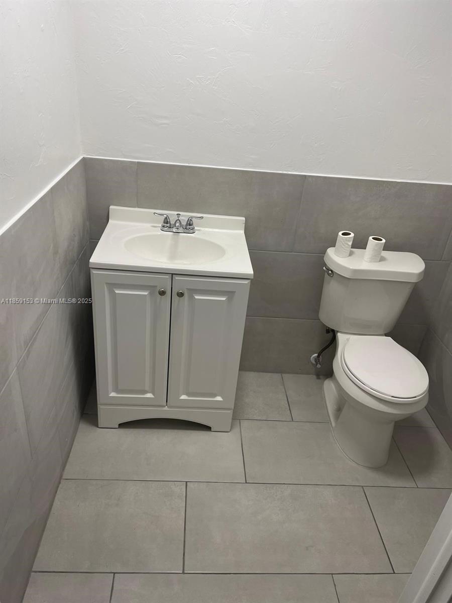See details / sq. ft. $ 2025-08-14 0 Photo