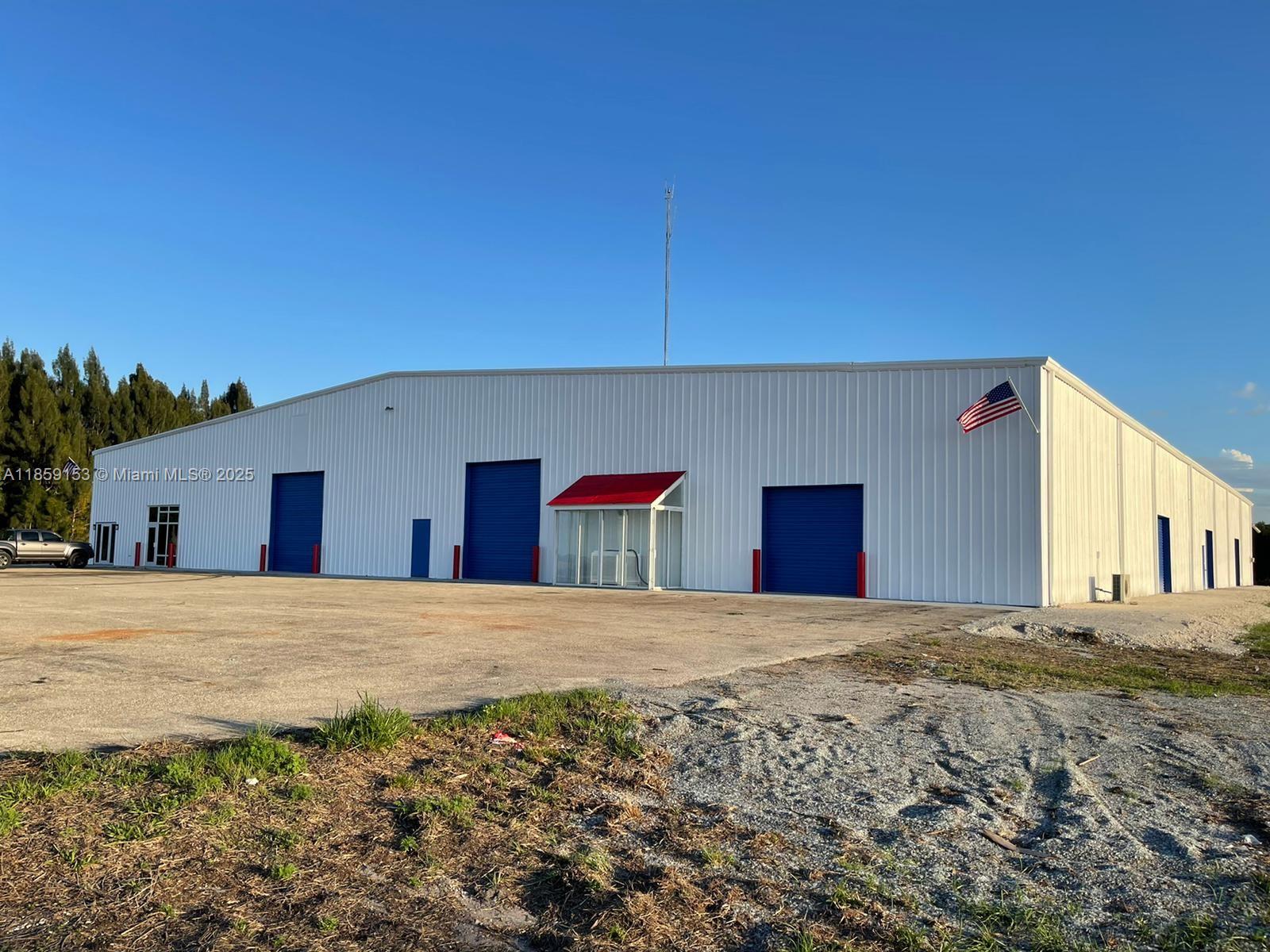 See details / sq. ft. $ 2025-08-14 0 Photo
