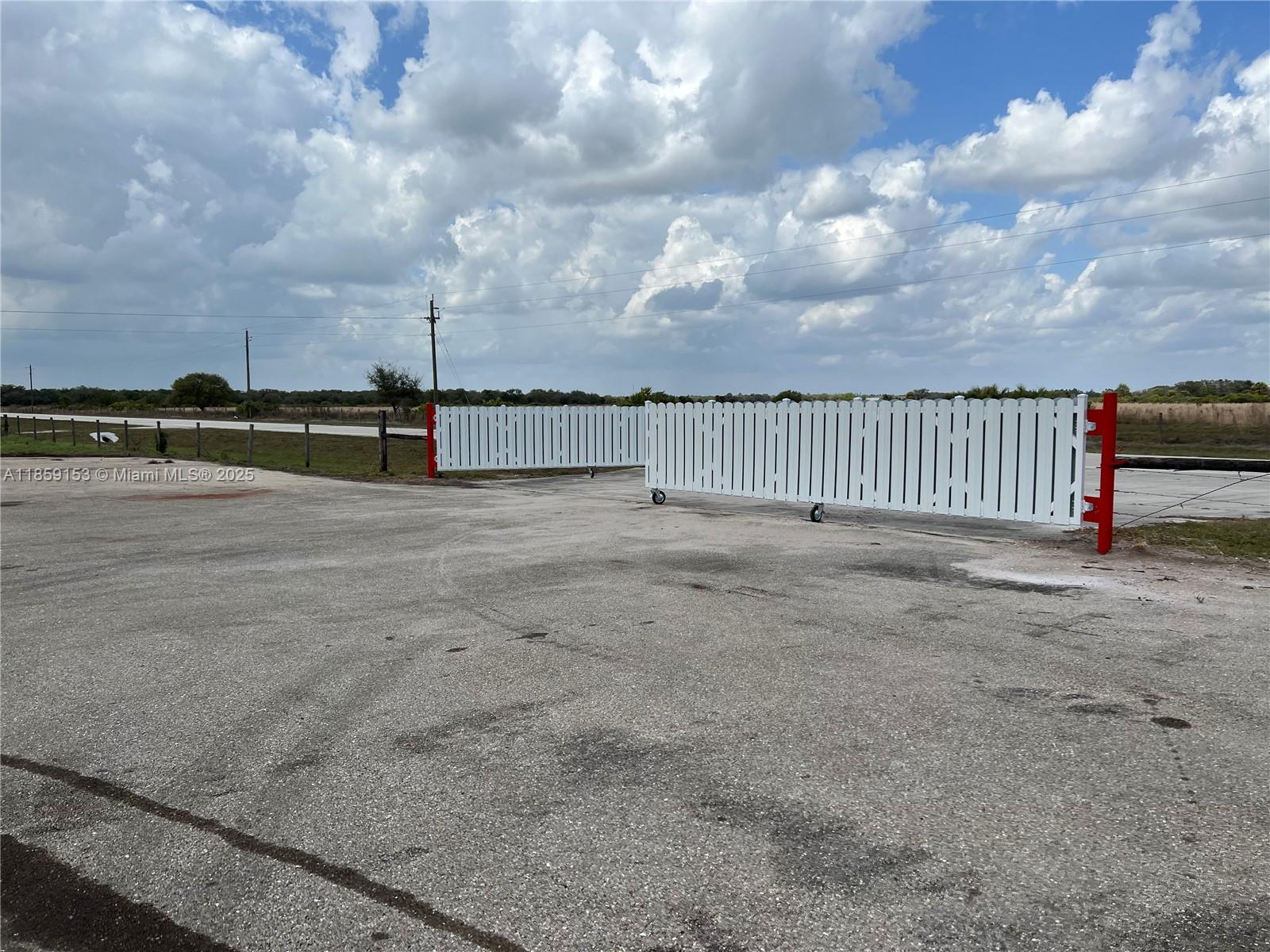 See details / sq. ft. $ 2025-08-14 0 Photo
