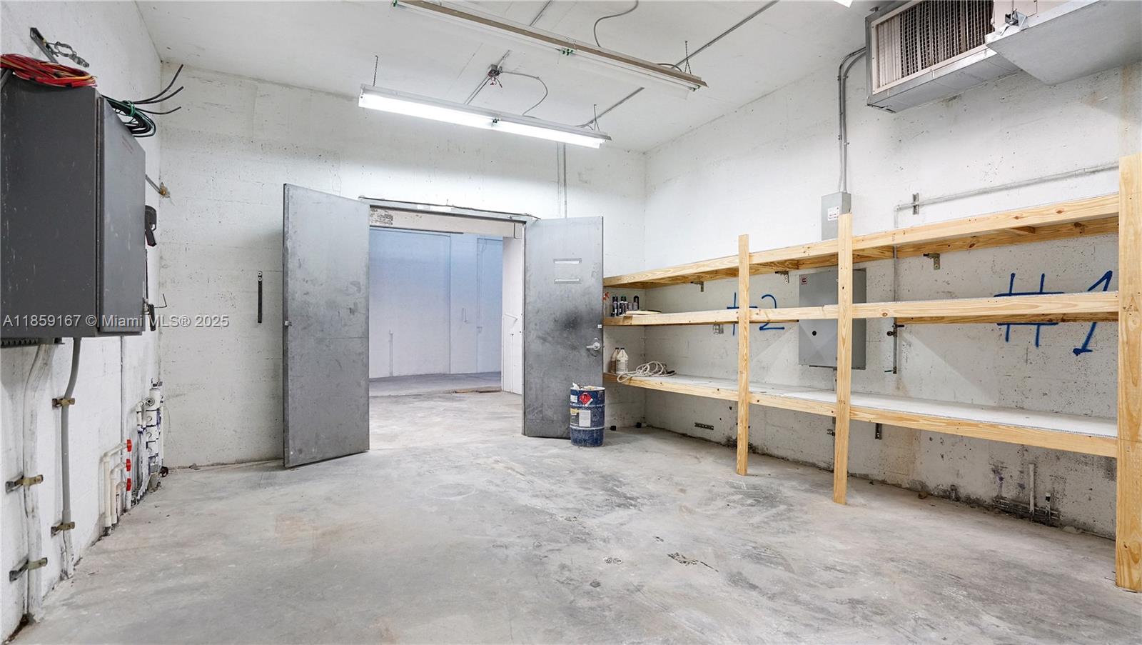   /   sq. ft. $ 2025-08-14 0 Photo